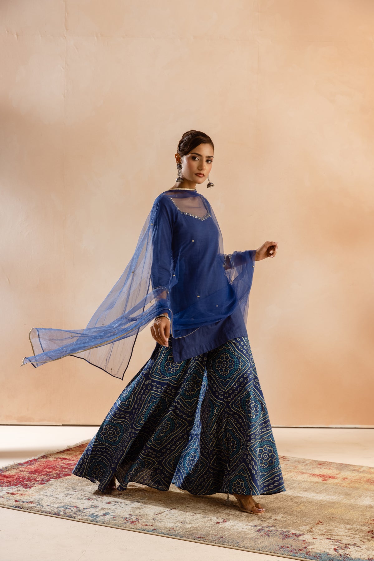 Neel Sleeved-The Flare (Blue)