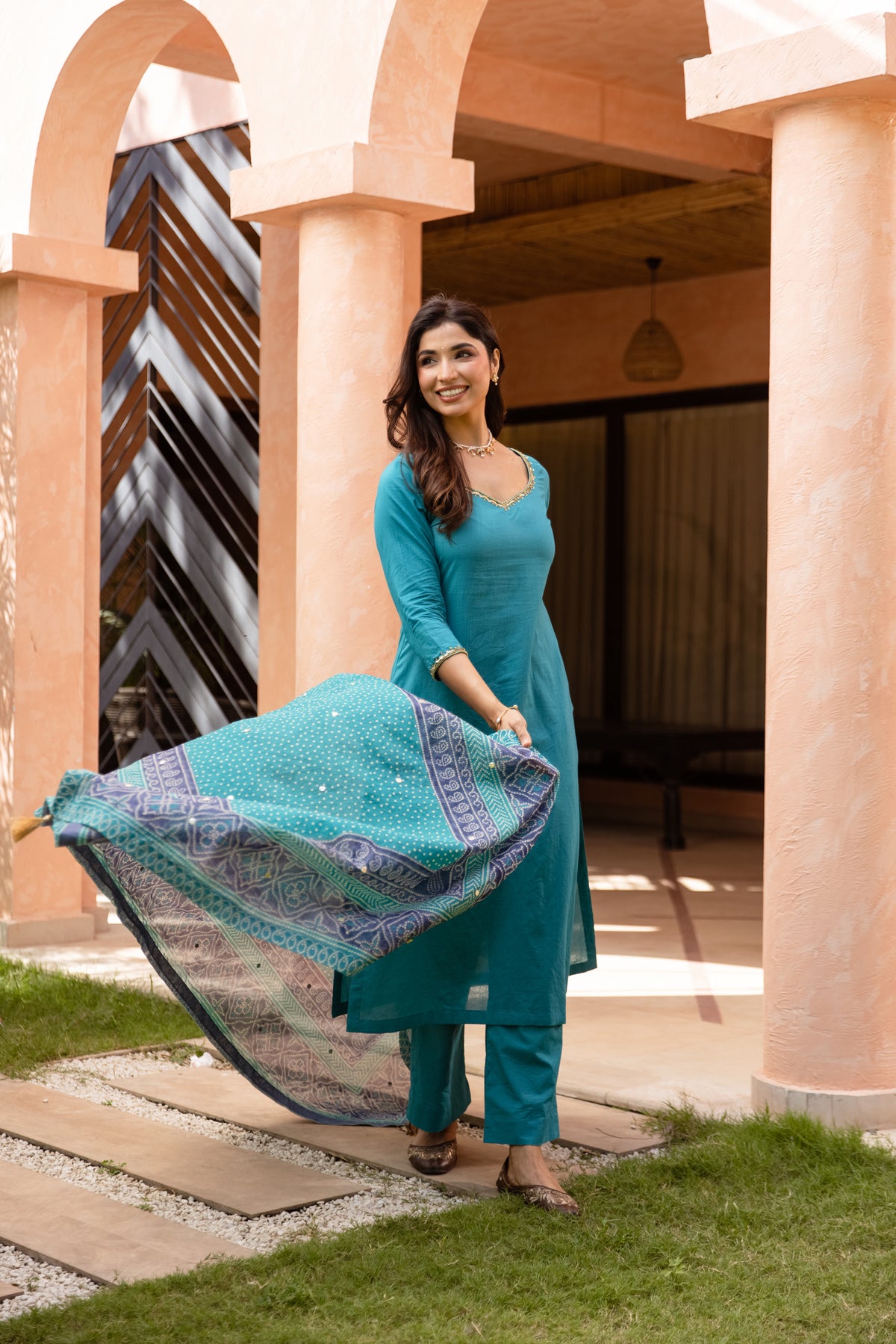 Mor Sleeved - Straight Cut Suit (Teal)