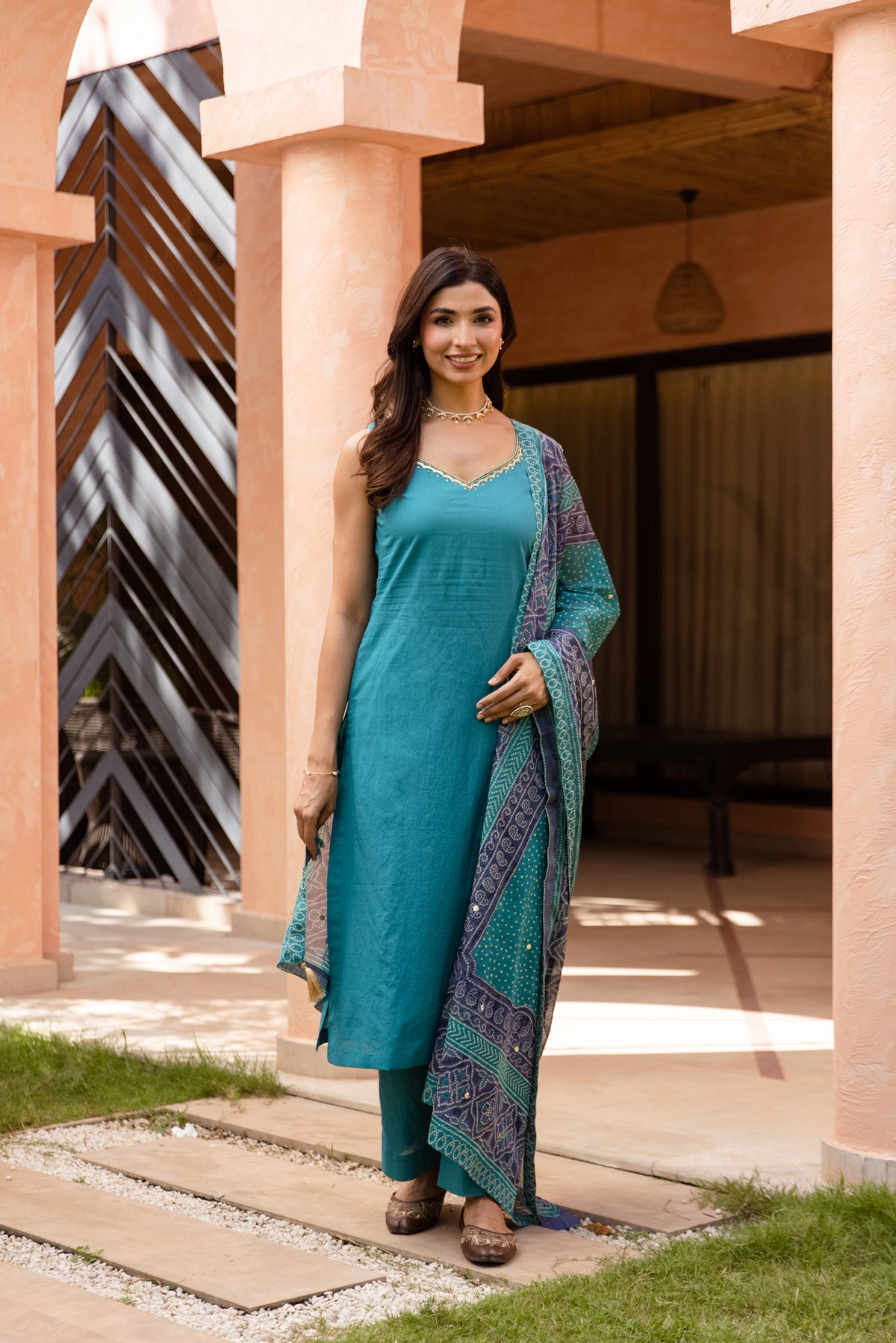 Mor Sleeveless - Straight Cut Suit (Teal)
