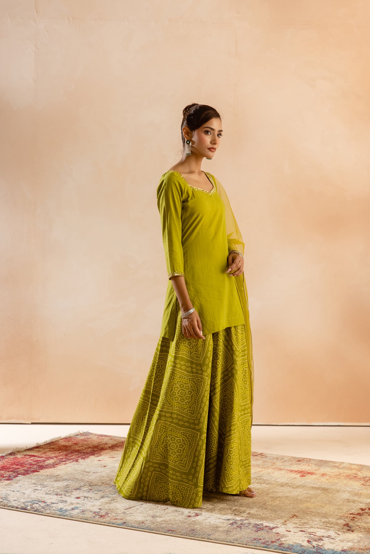 Kairi Sleeved-The Flare (Green)