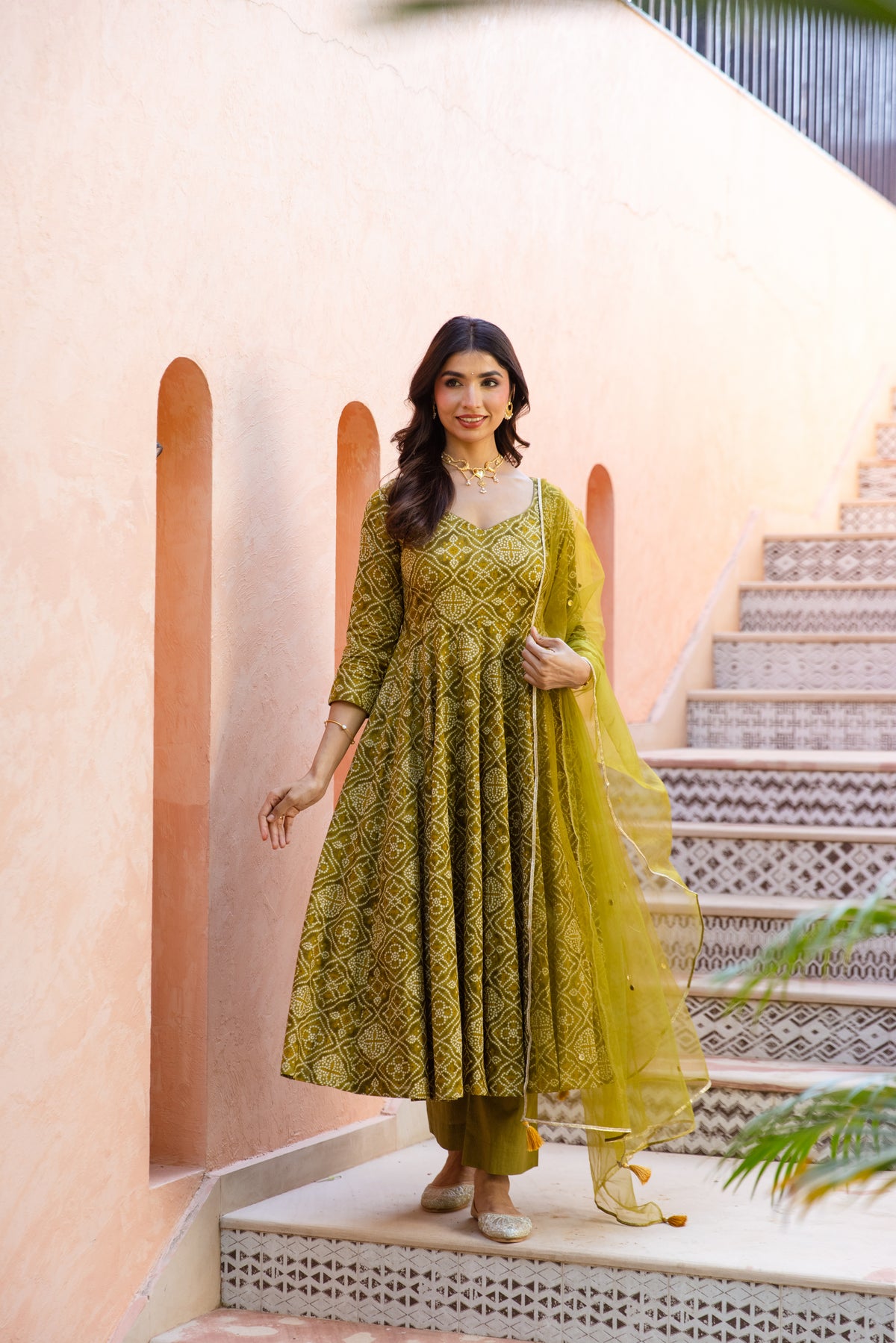 Kairi Sleeved - Anarkali Suit (Green)