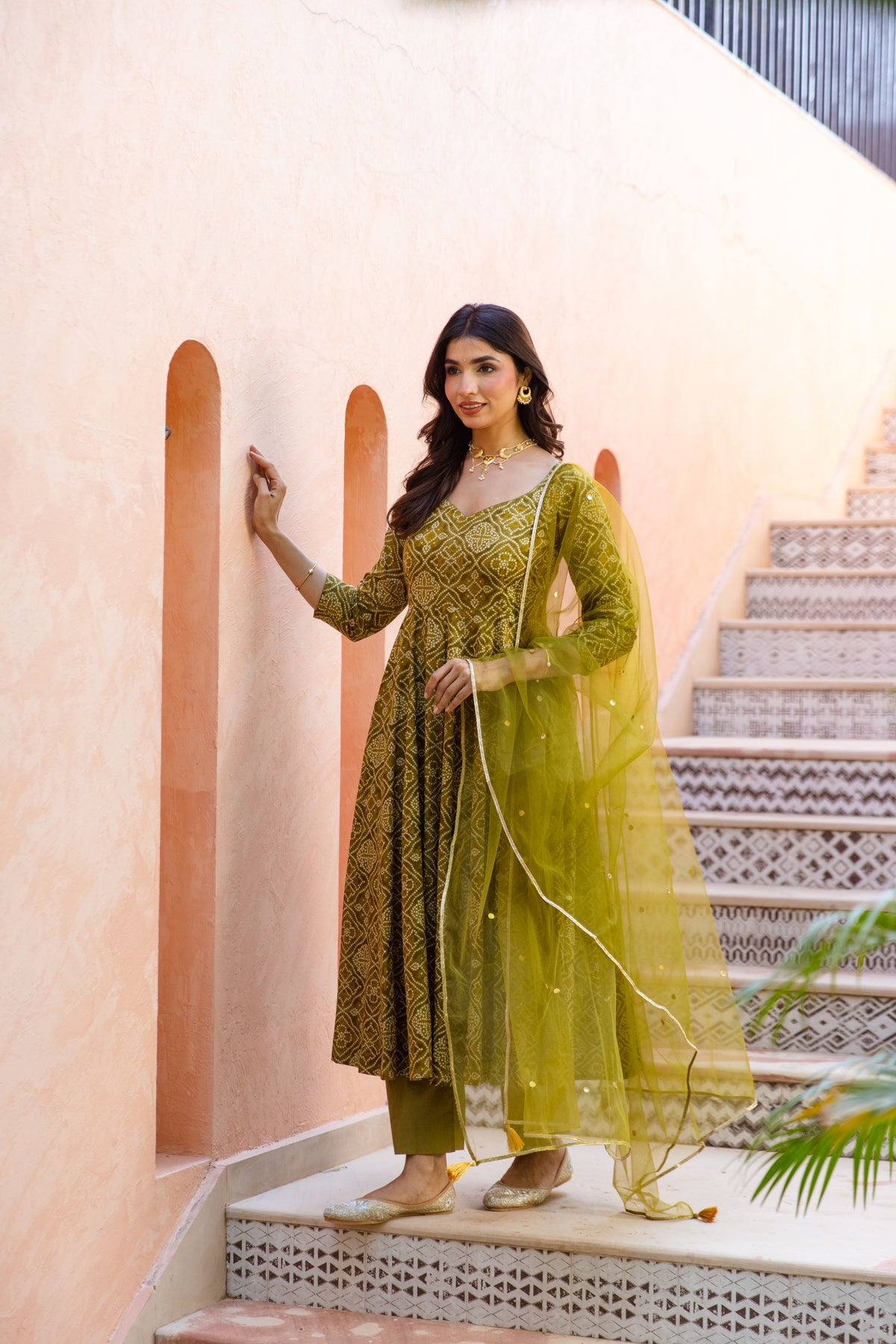 Kairi Sleeved - Anarkali Suit (Green)