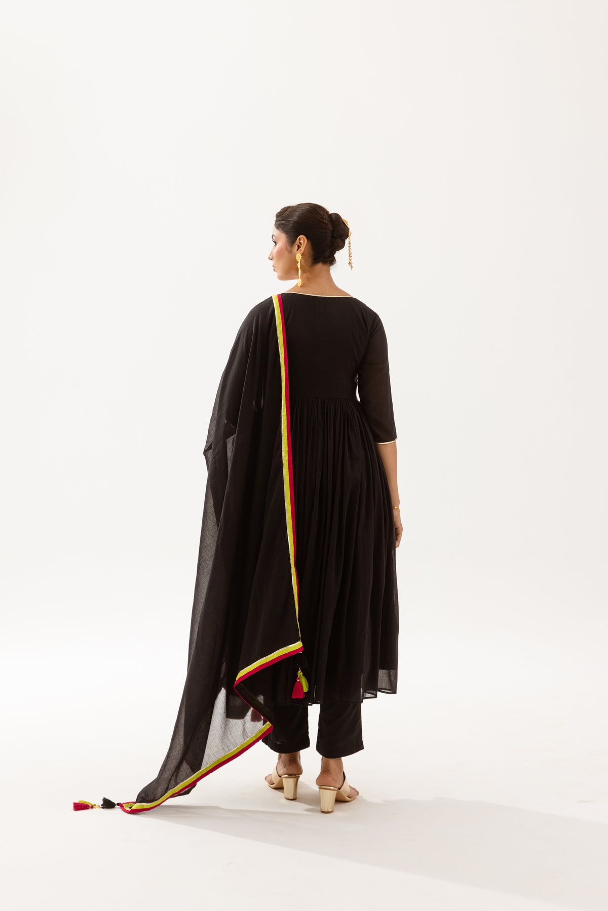 THE LUMINA- Black sleeved