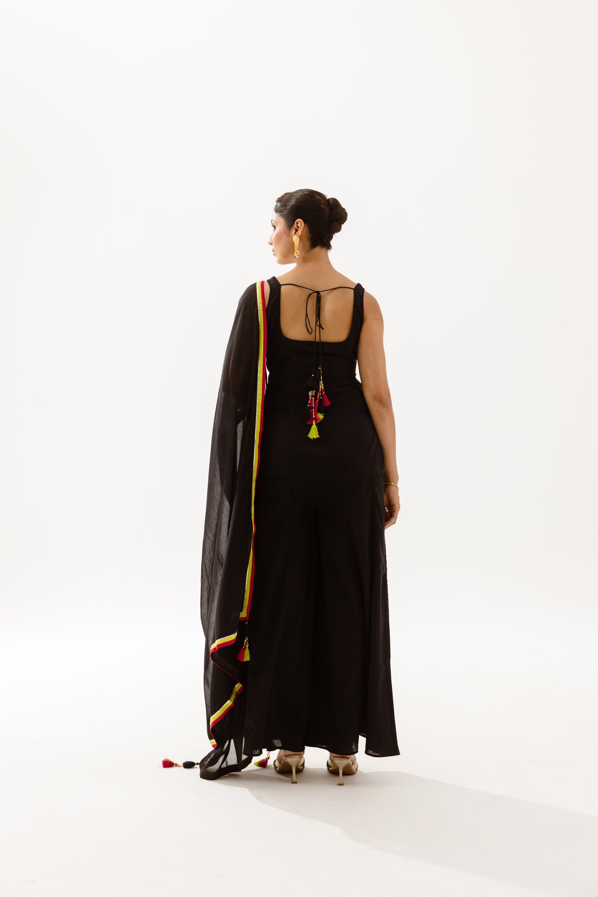 THE SPARK - Black Sleeveless