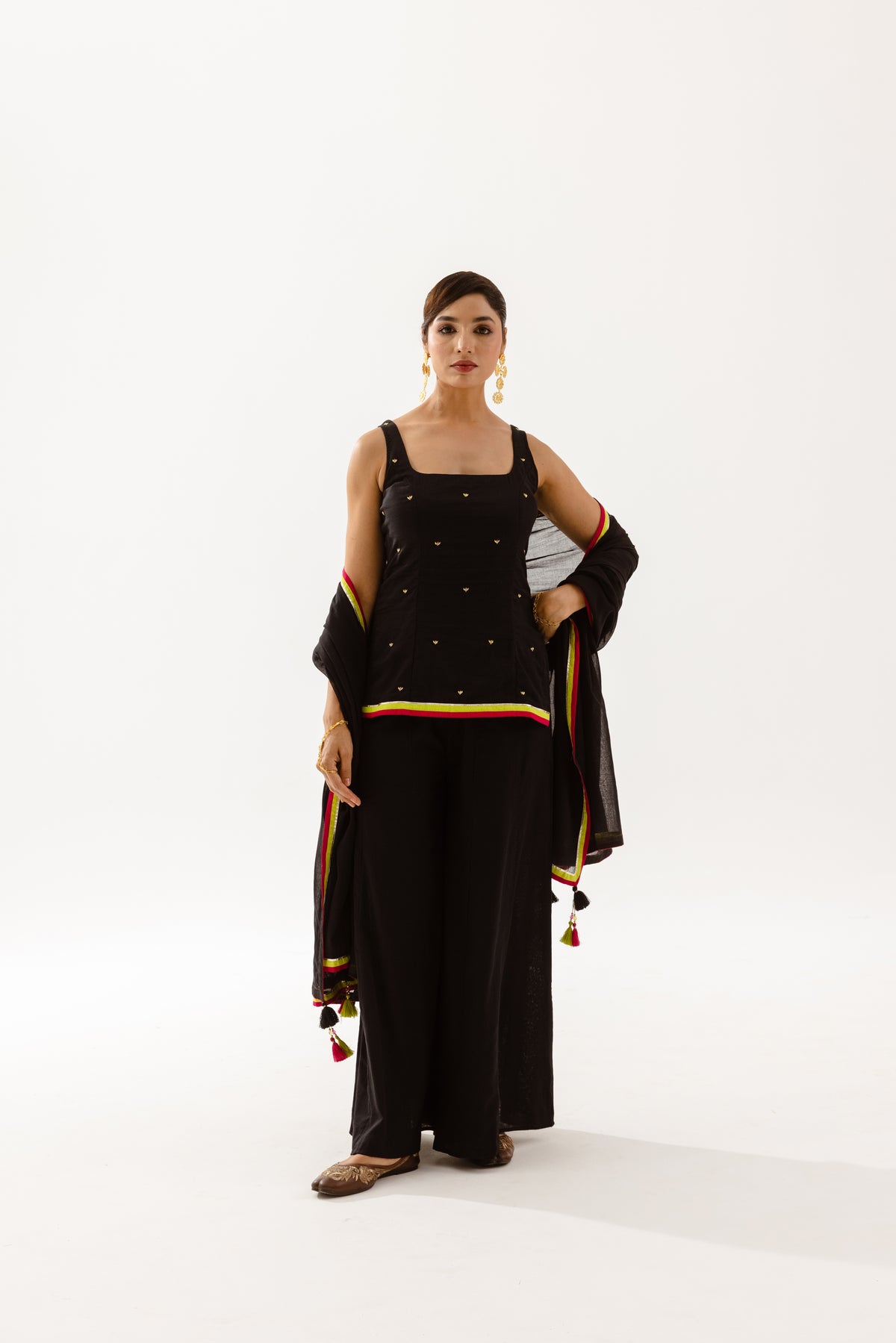 THE SPARK - Black Sleeveless