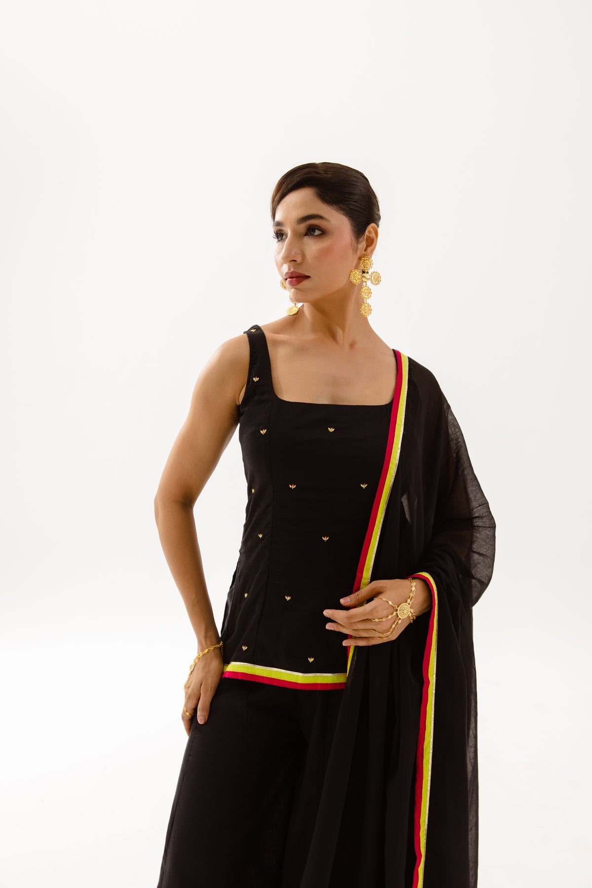 THE SPARK - Black Sleeveless