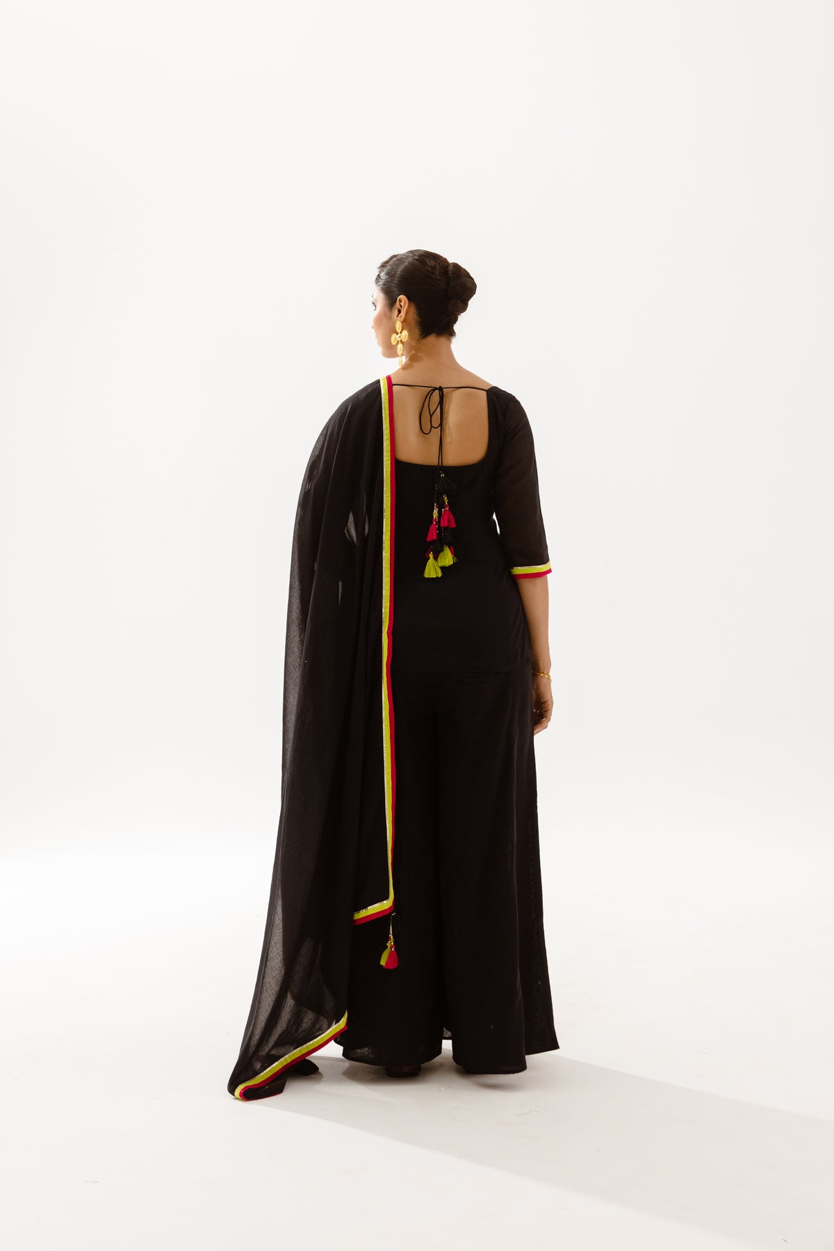 THE SPARK - Black Sleeved