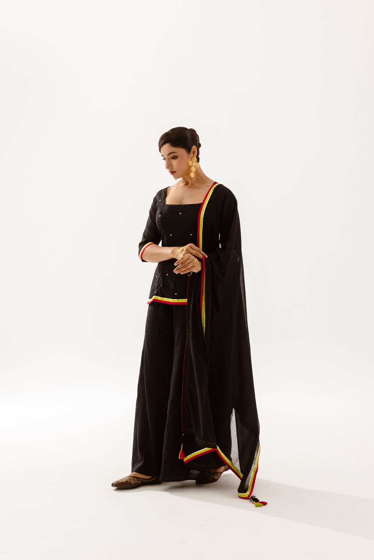 THE SPARK - Black Sleeved