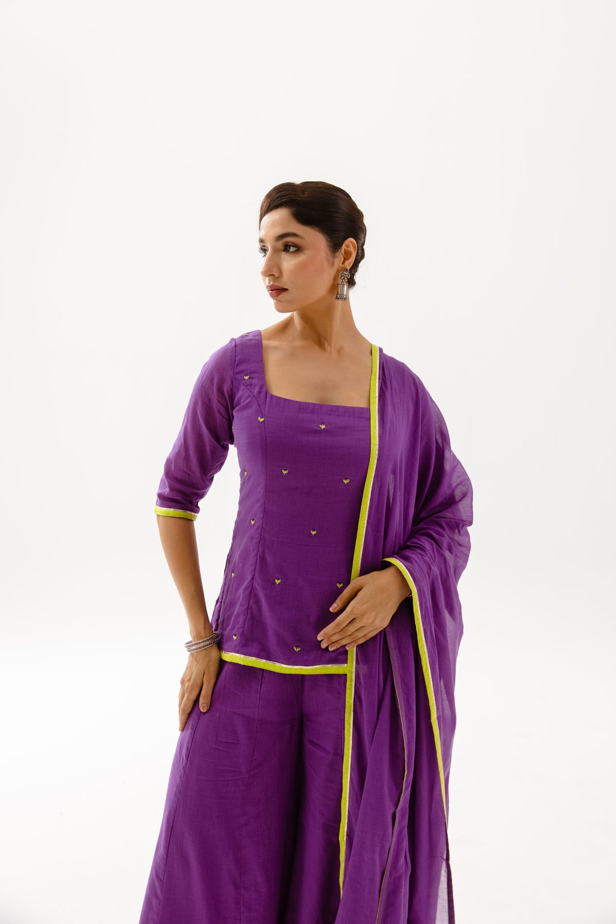 THE SPARK - Violet Sleeved