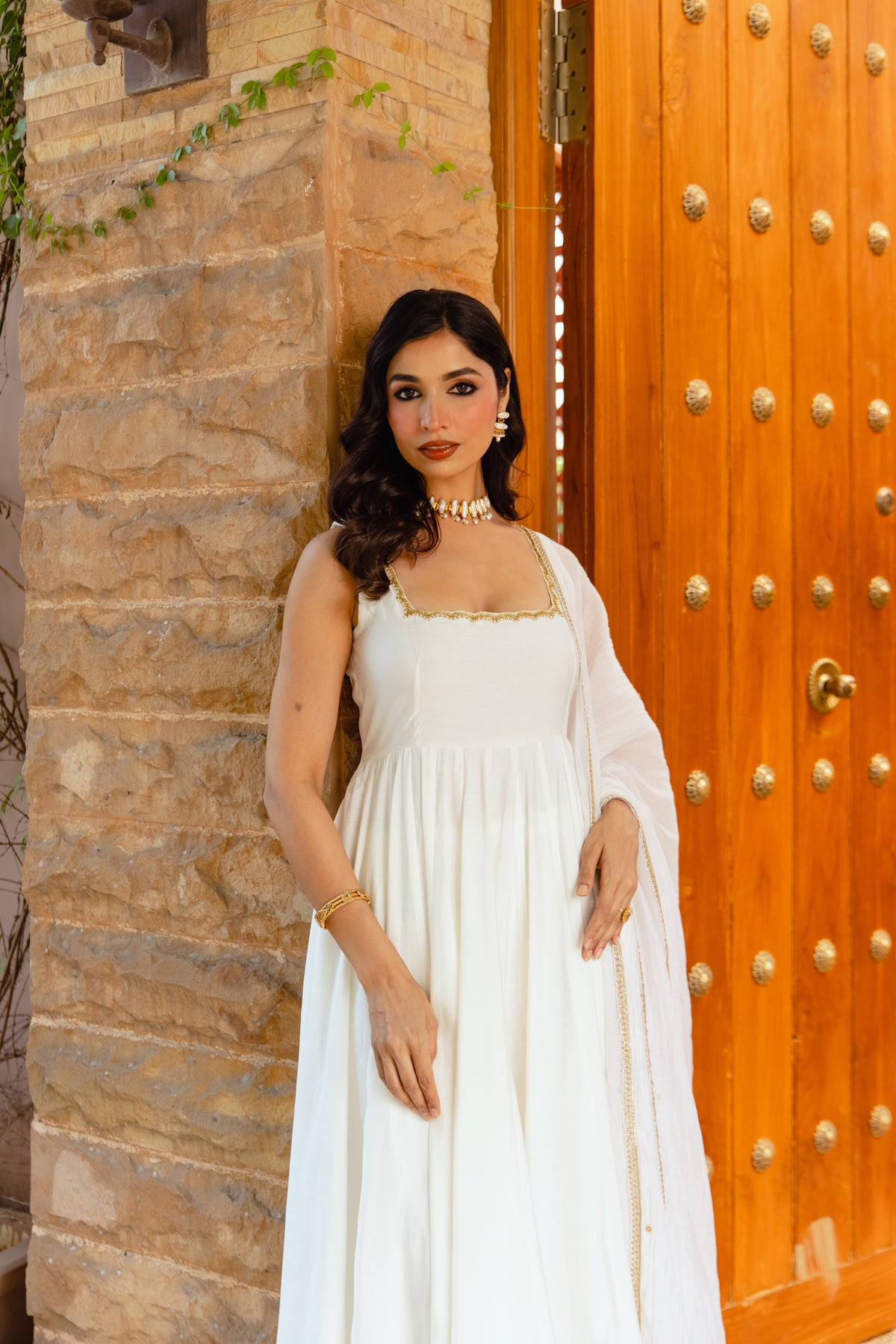 Pearl Sleeveless - White
