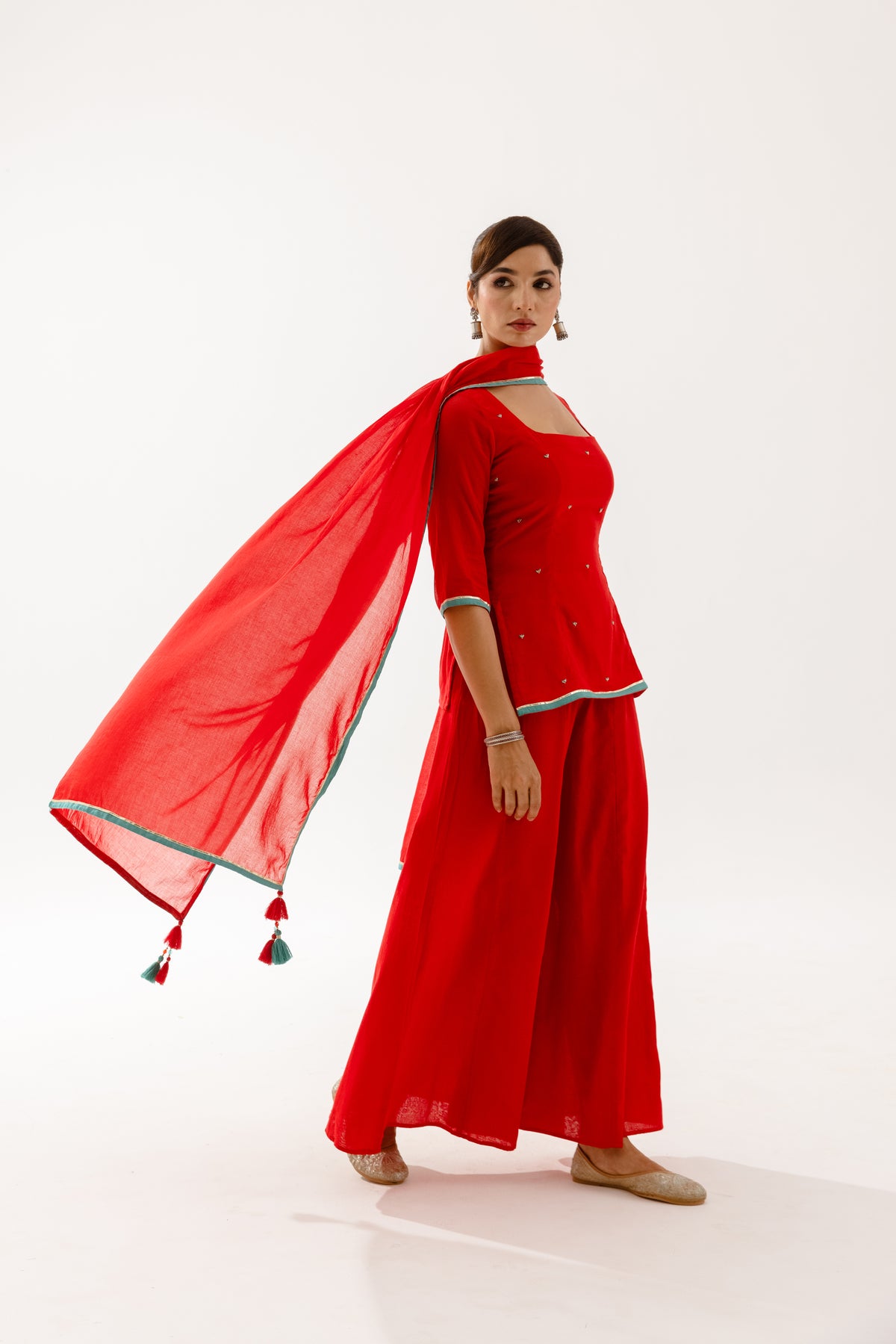 THE SPARK - Red Sleeved