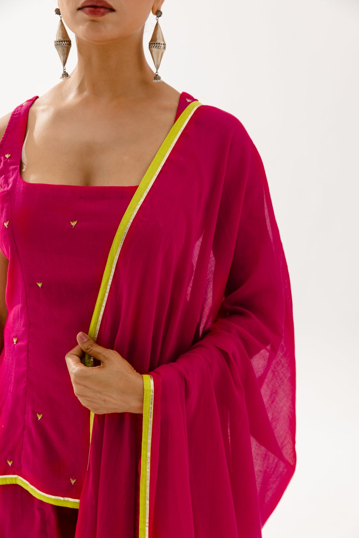 THE SPARK - Fuchsia Sleeveless