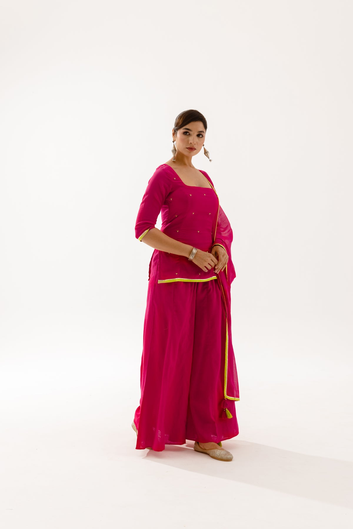 THE SPARK - Fuchsia Sleeved