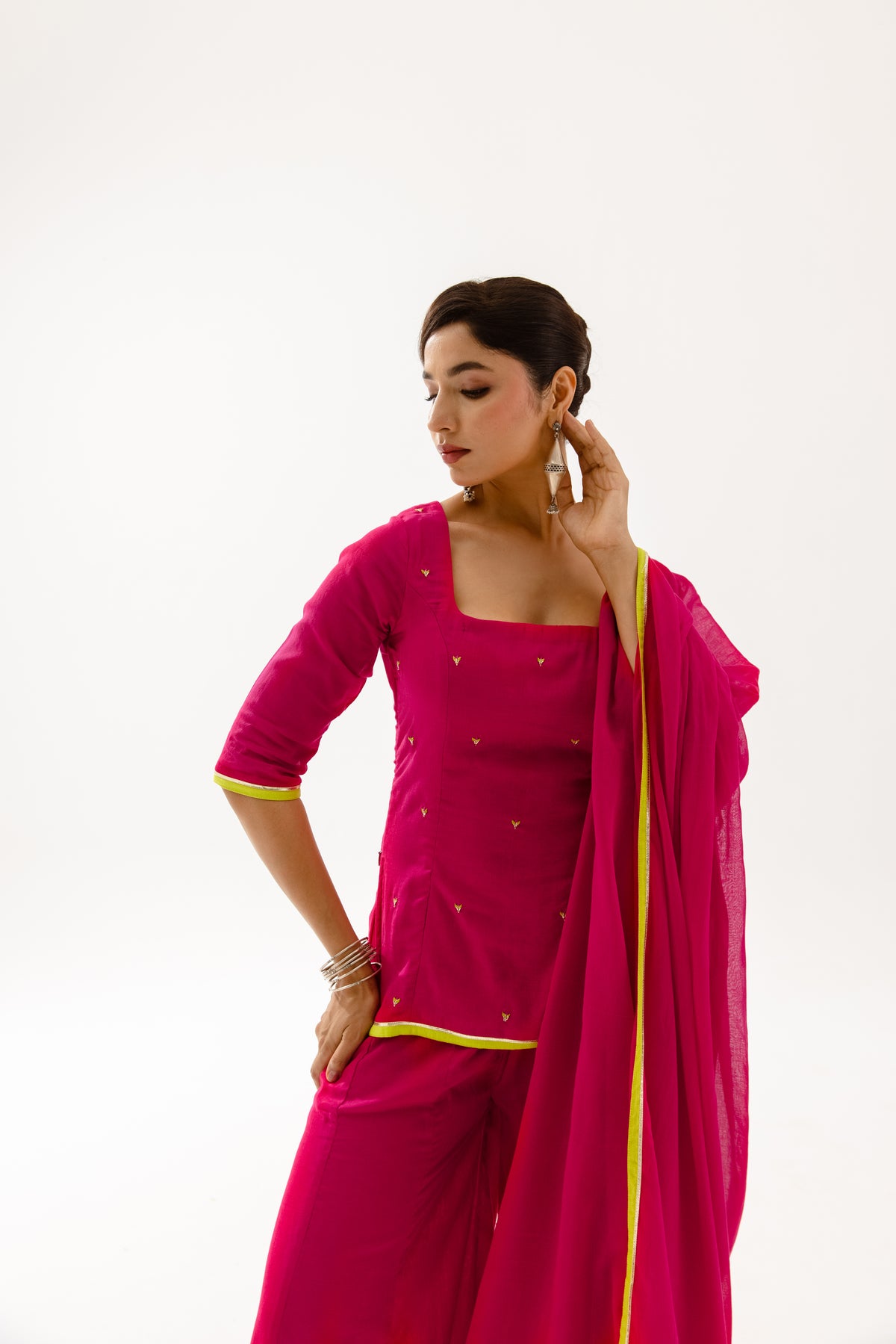 THE SPARK - Fuchsia Sleeved
