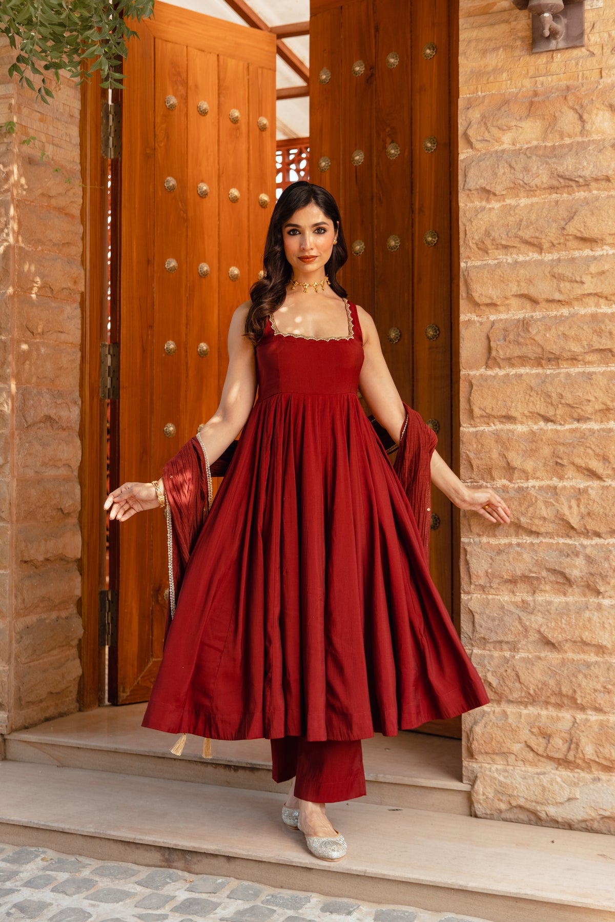 Ruby Sleeveless - Red