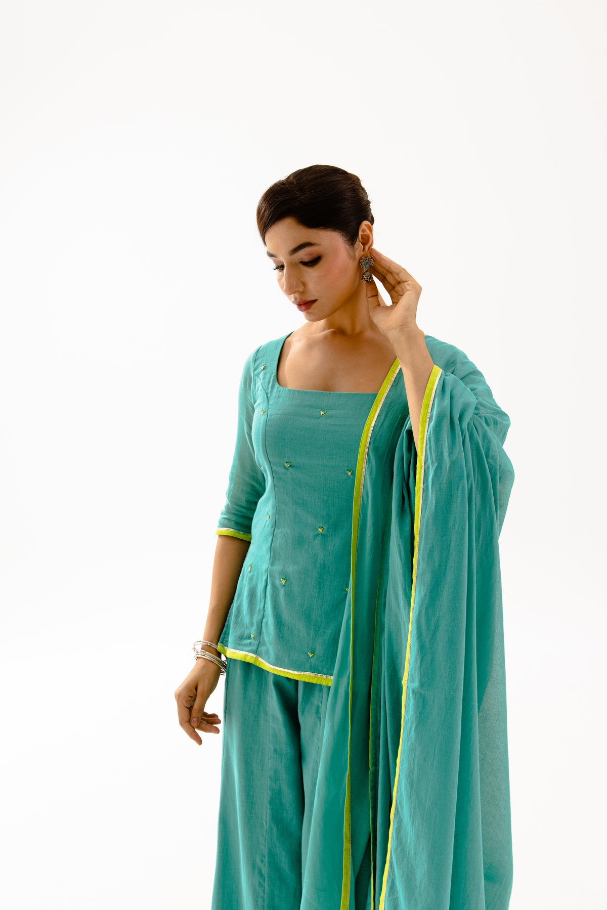 THE SPARK - Turquoise Sleeved