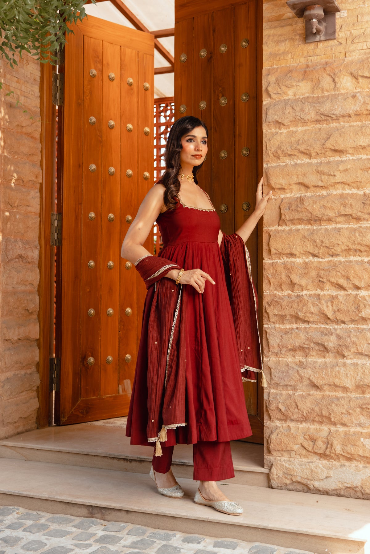 Ruby Sleeveless - Red