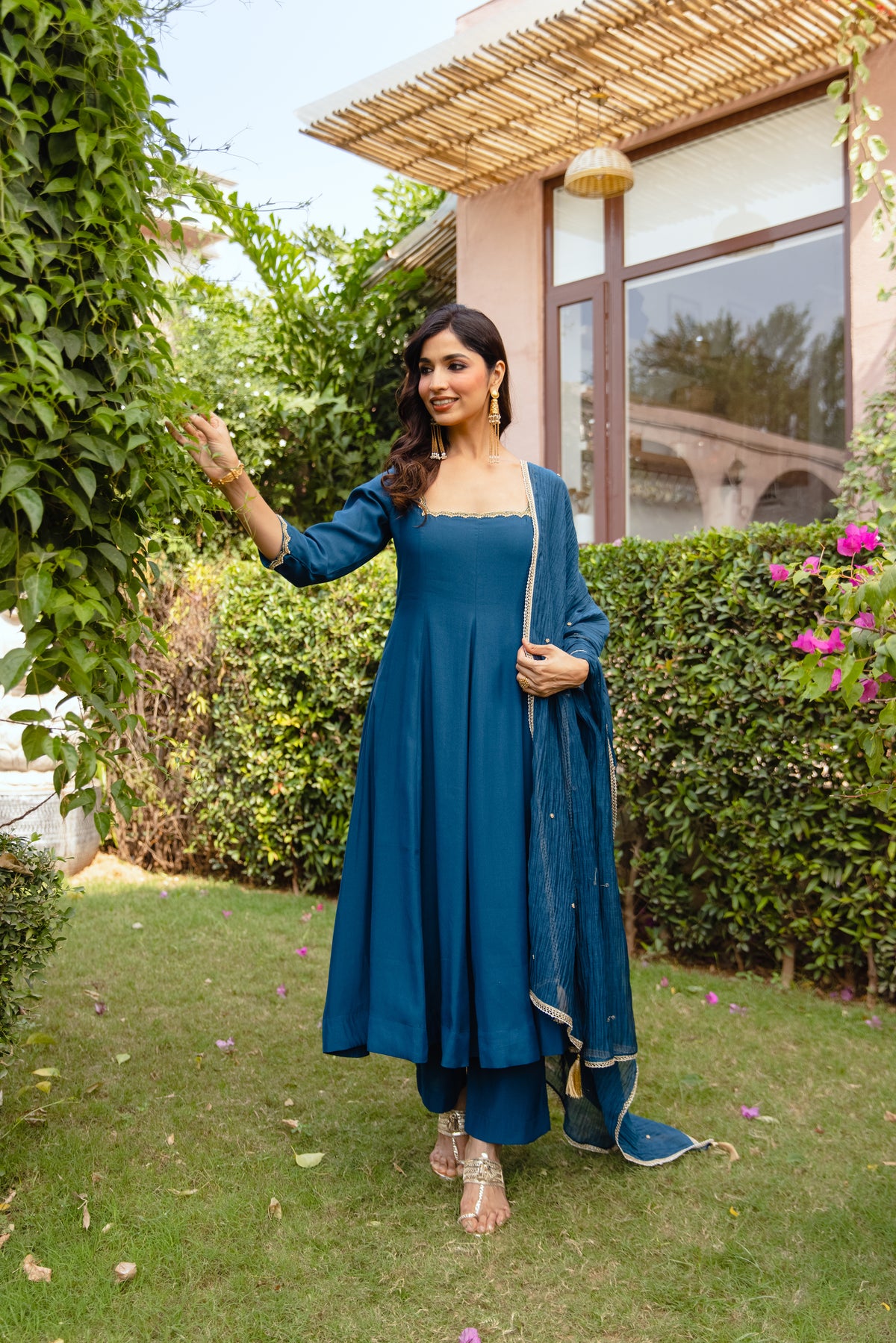 Peacock Sleeved - Teal Blue