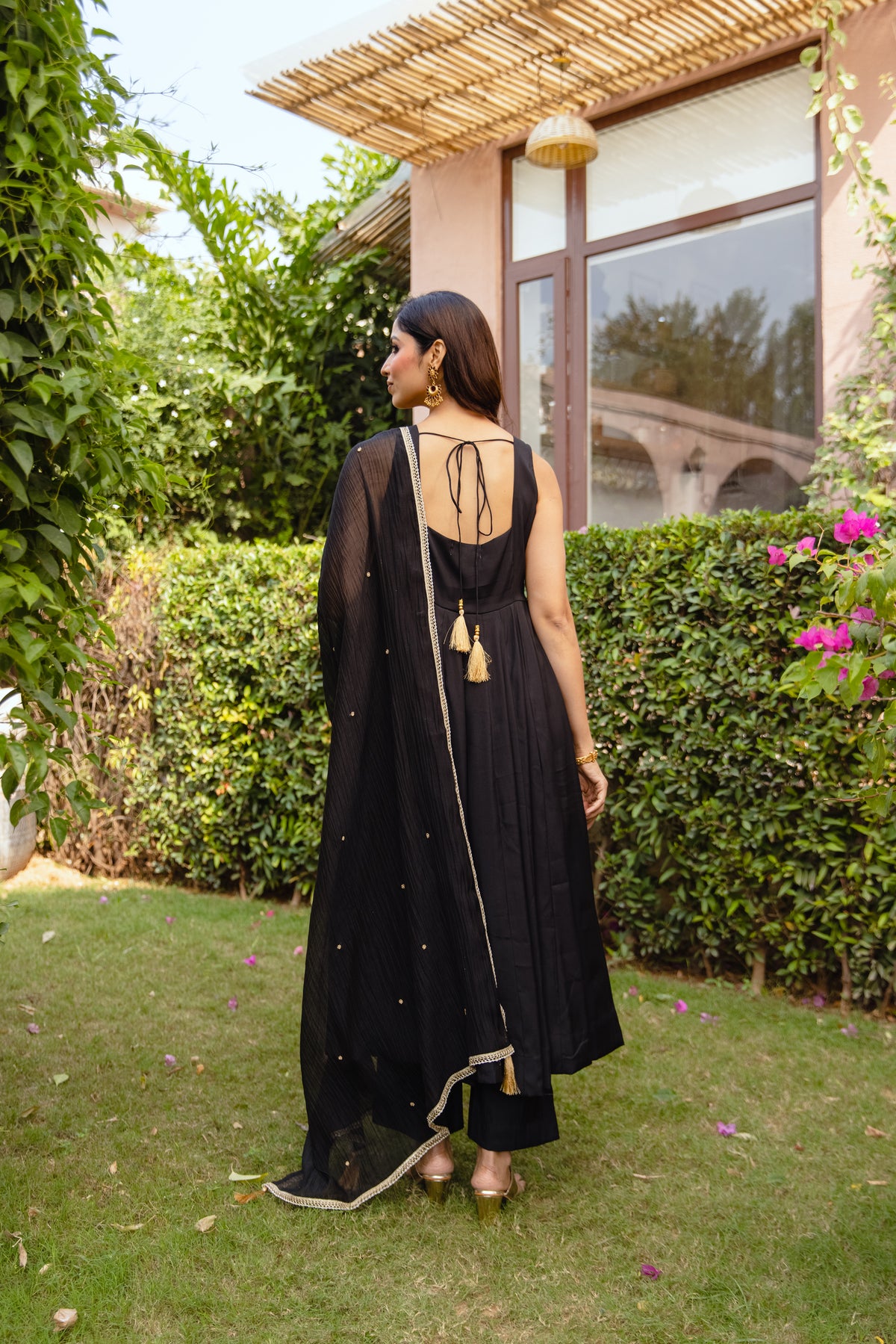Pitch Sleeveless - Black