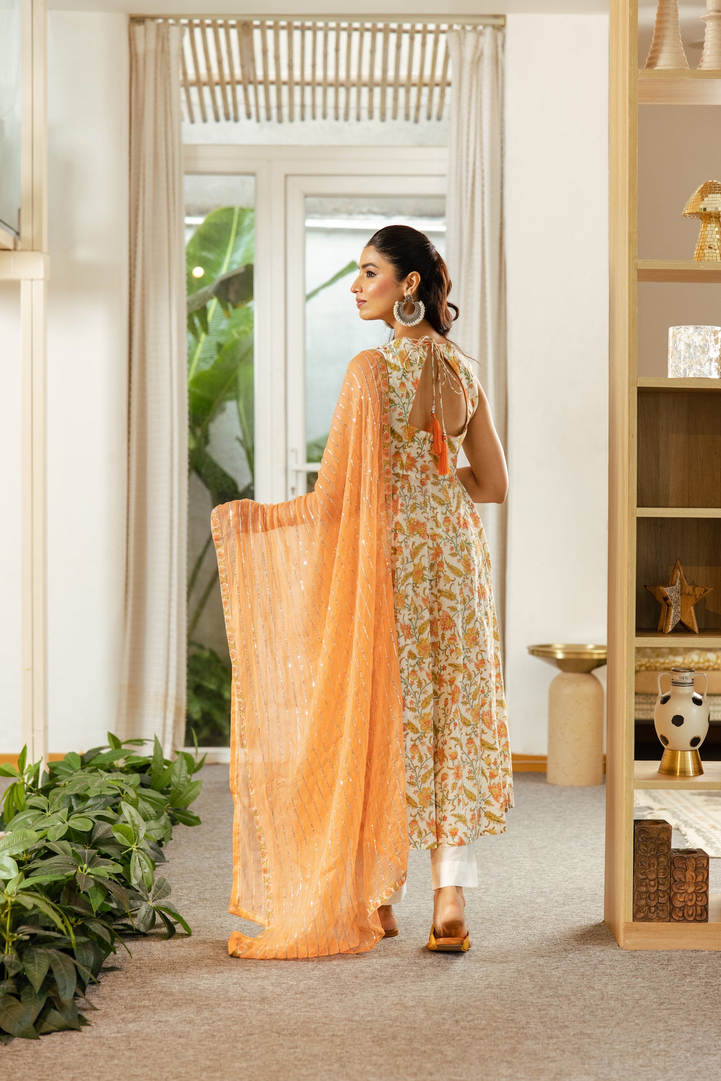Ivory Peach Sleeveless- Jaal