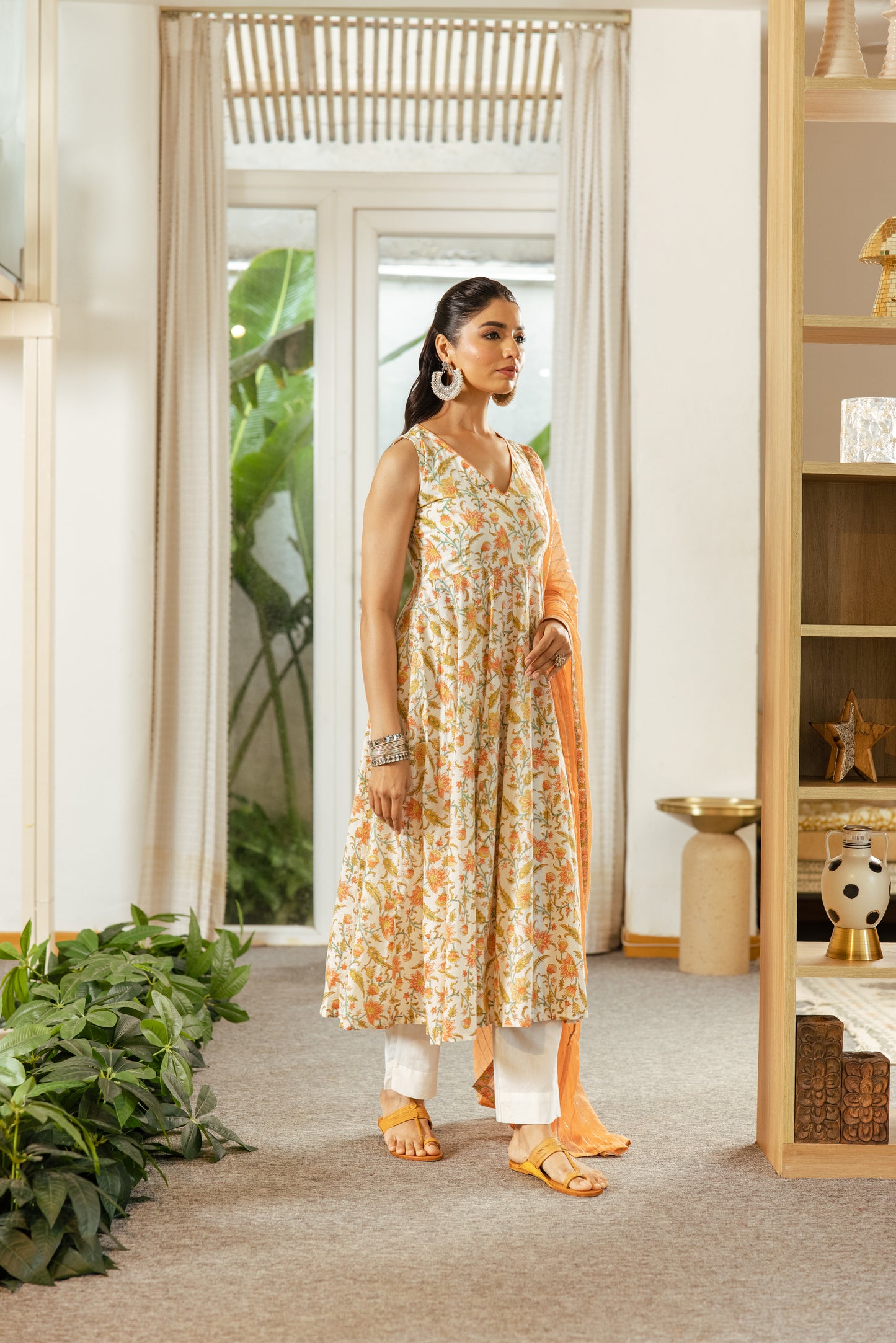 Ivory Peach Sleeveless- Jaal