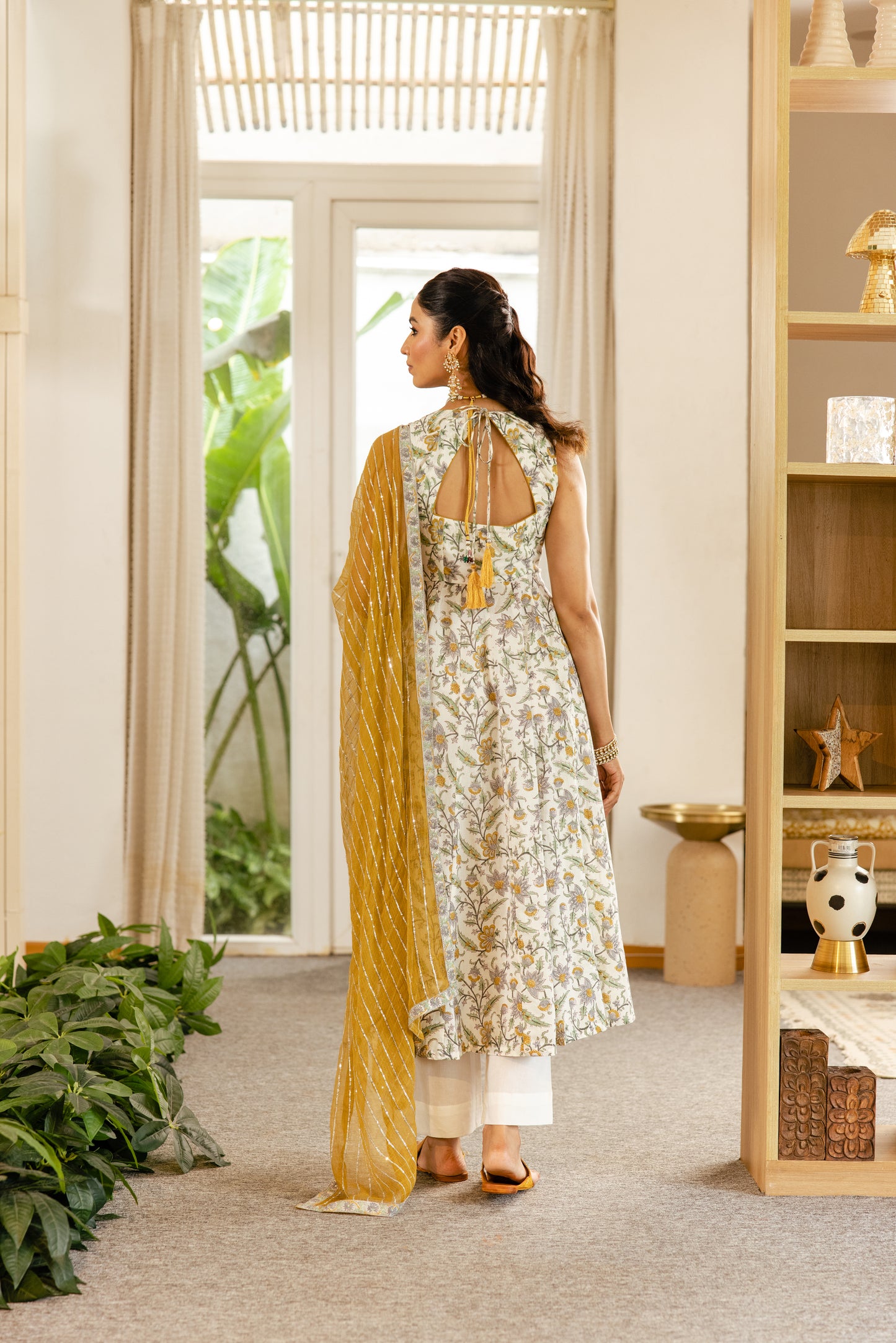 Ivory Saffron Sleeveless- Jaal