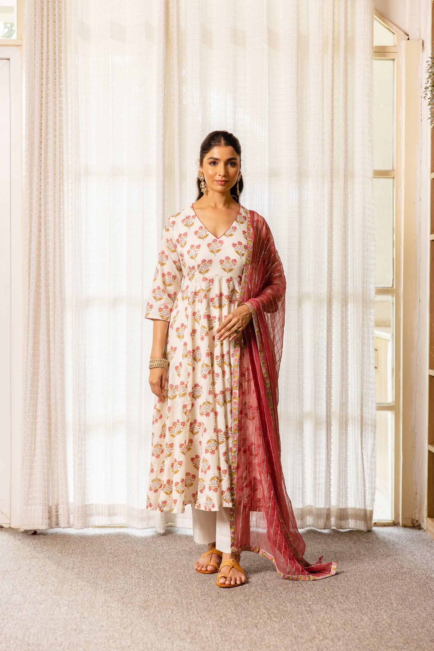 Ivory Rose Sleeved- Buta