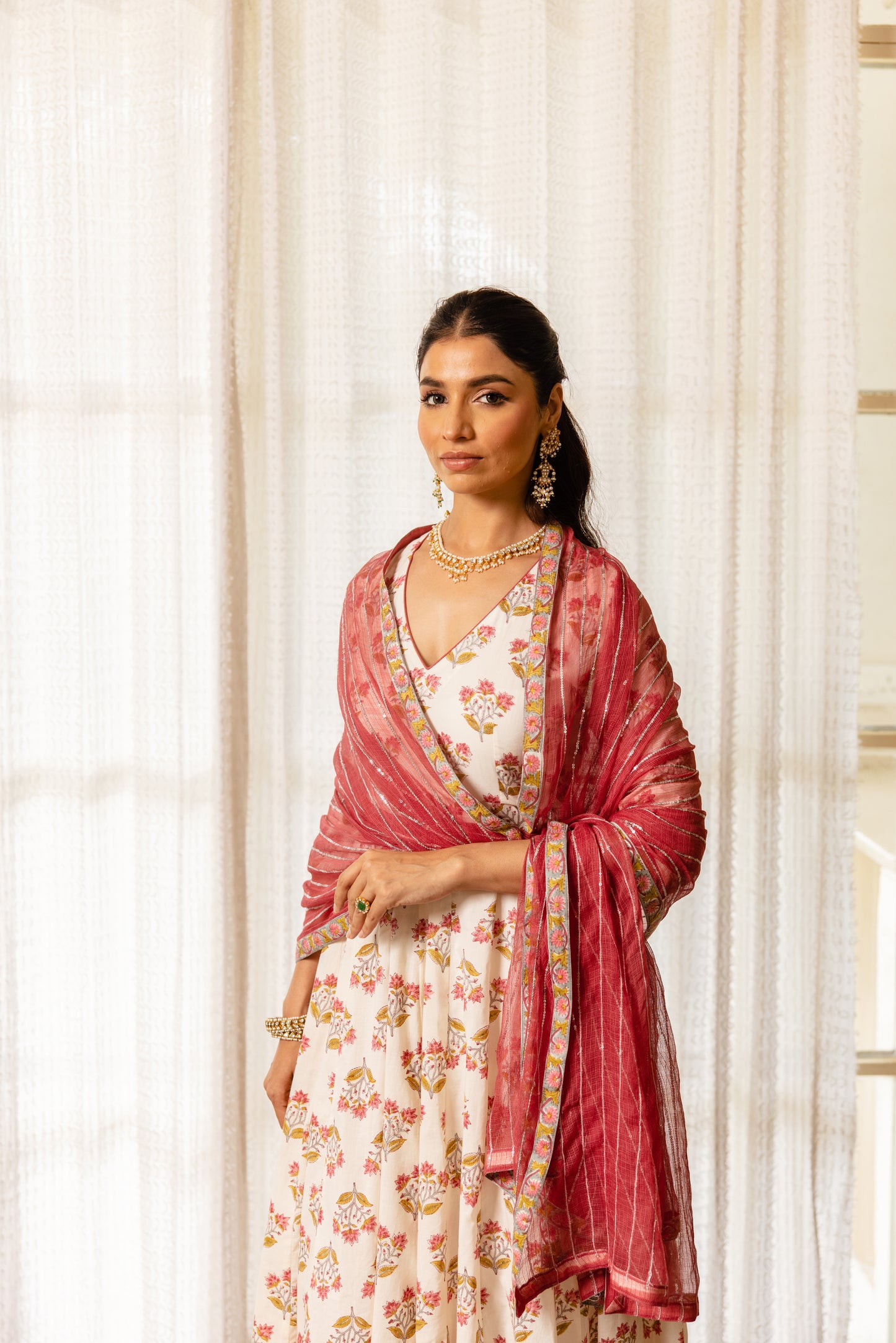 Ivory Rose Sleeved- Buta
