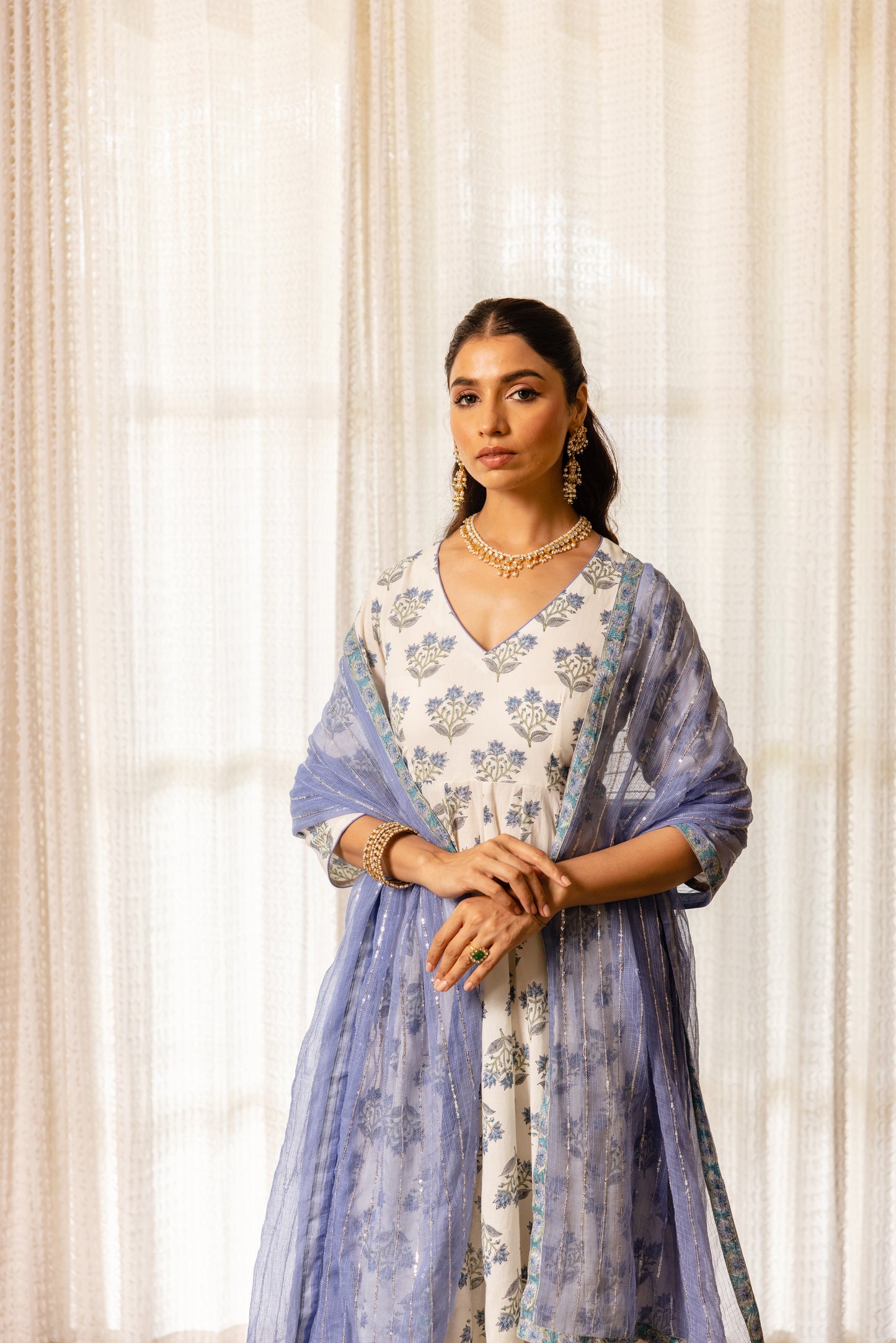 Ivory Periwinkle Sleeved- Buta