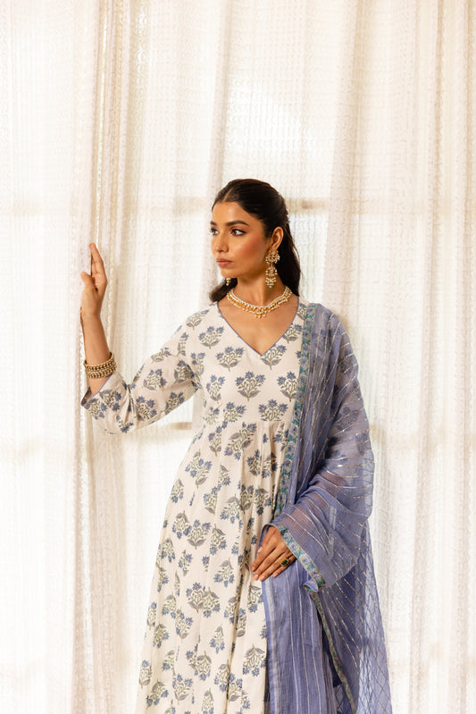 Ivory Periwinkle Sleeved- Buta