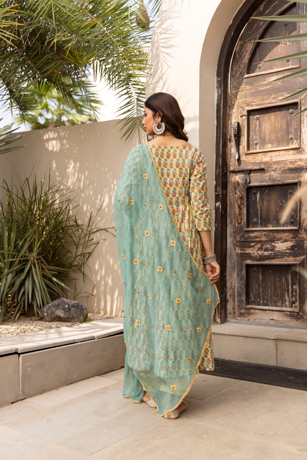 Pastel Yellow & Teal (Sleeved)