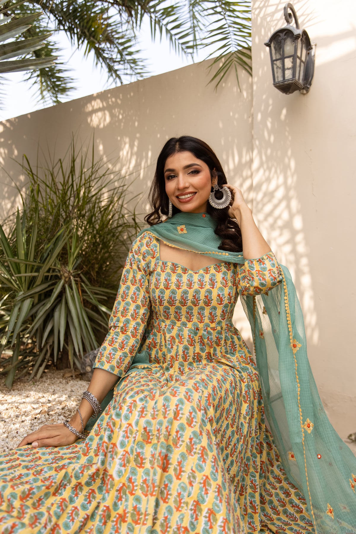 Pastel Yellow & Teal (Sleeved)