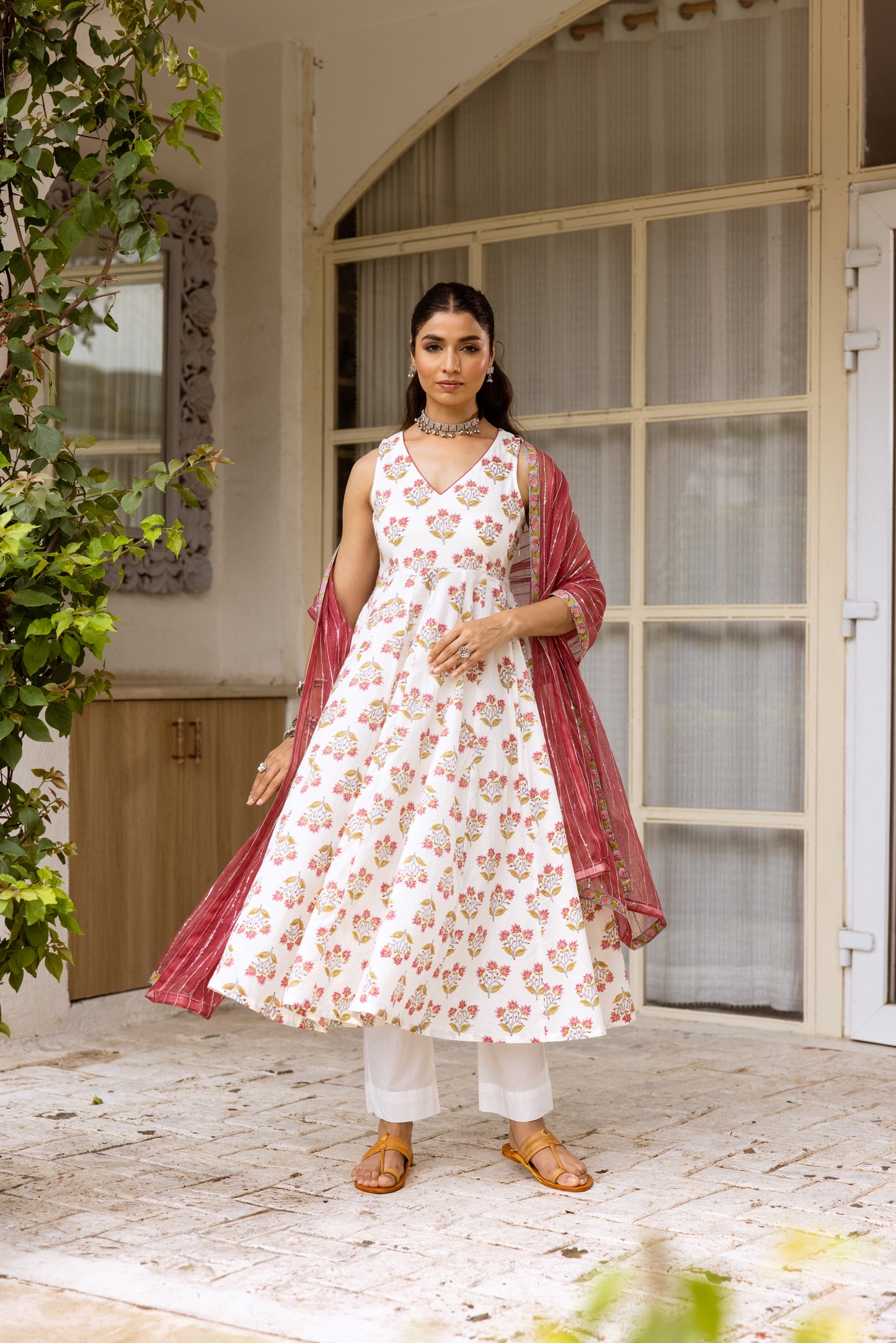 Ivory Rose Sleeveless- Buta