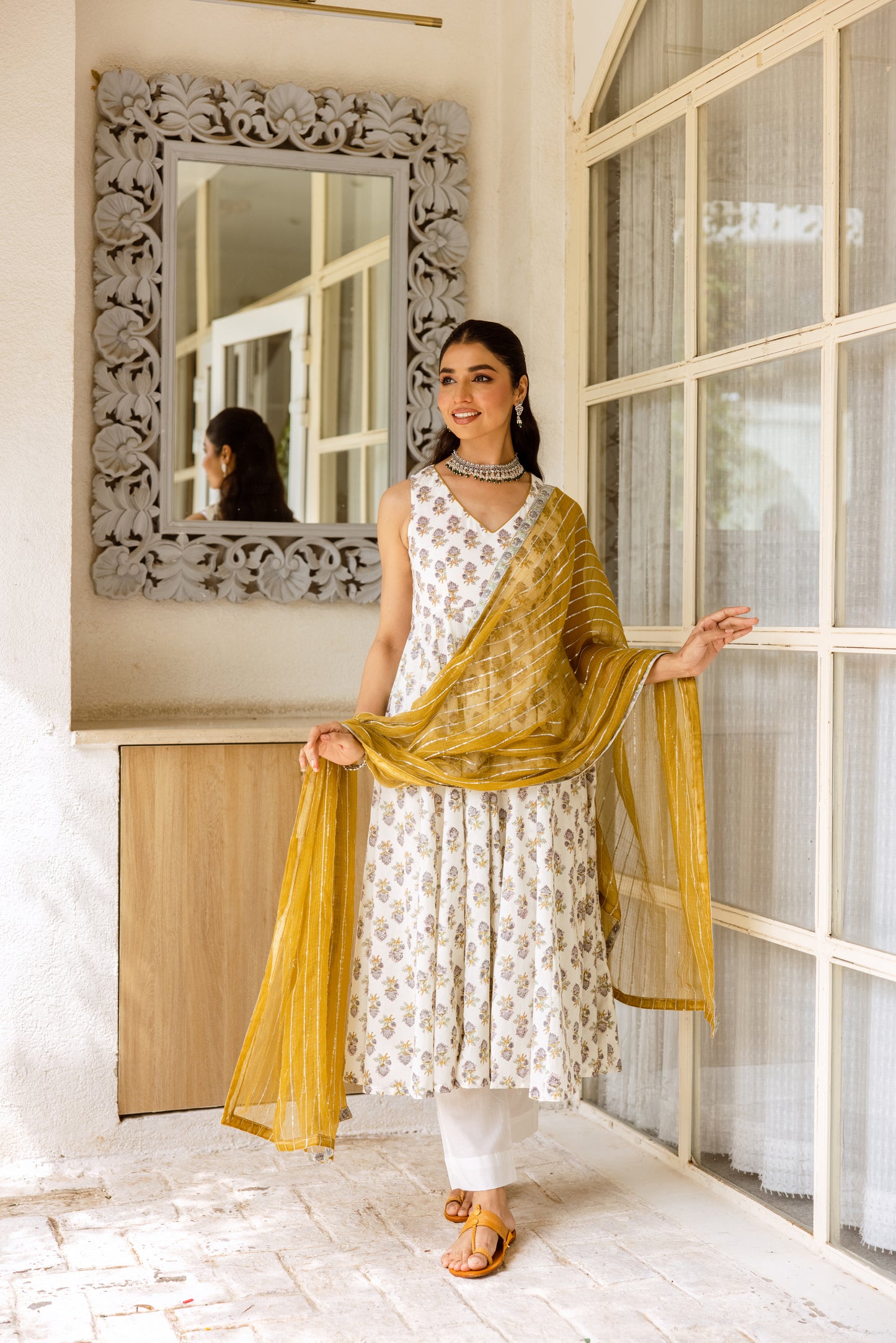 Ivory Saffron Sleeveless- Butti