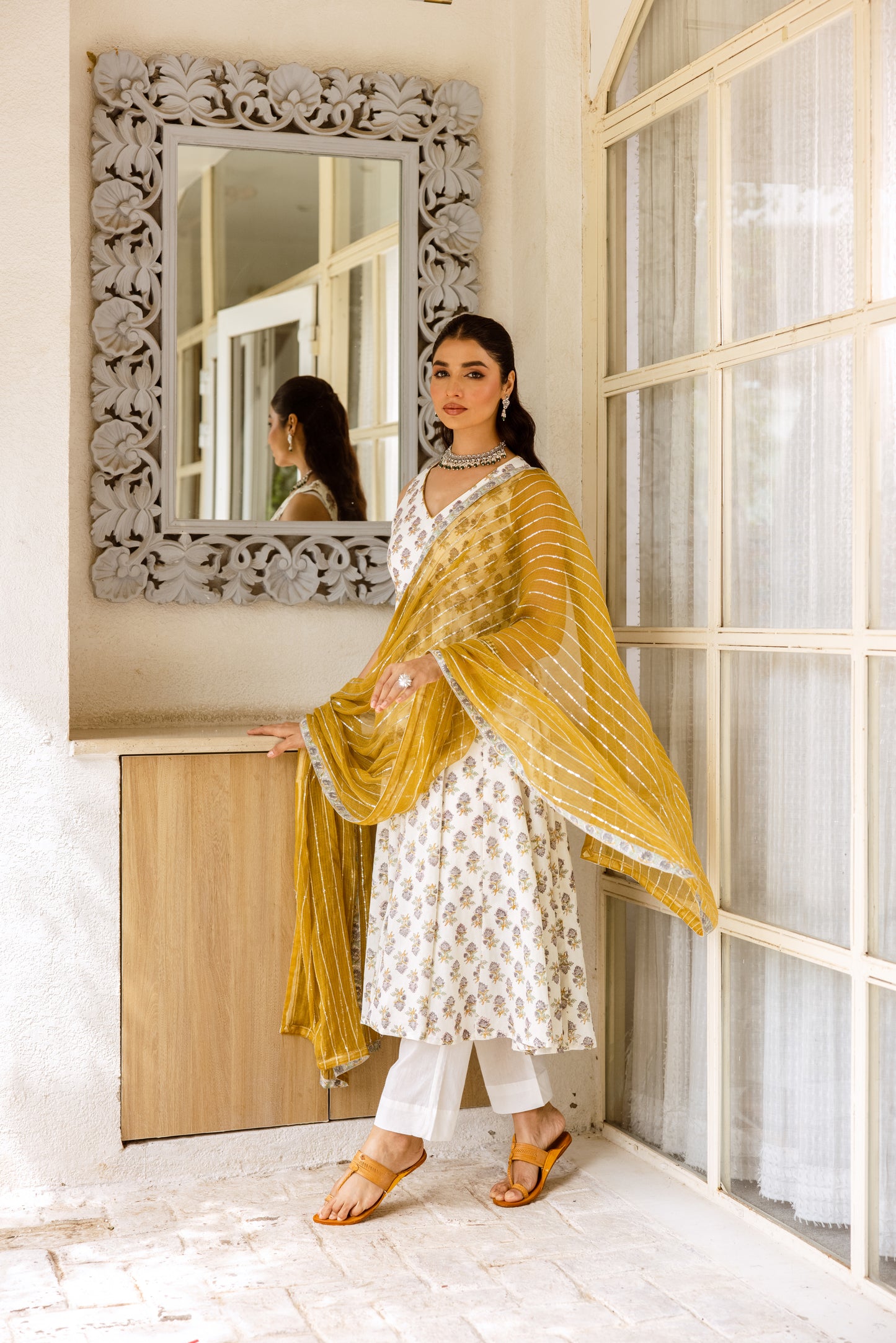 Ivory Saffron Sleeveless- Butti