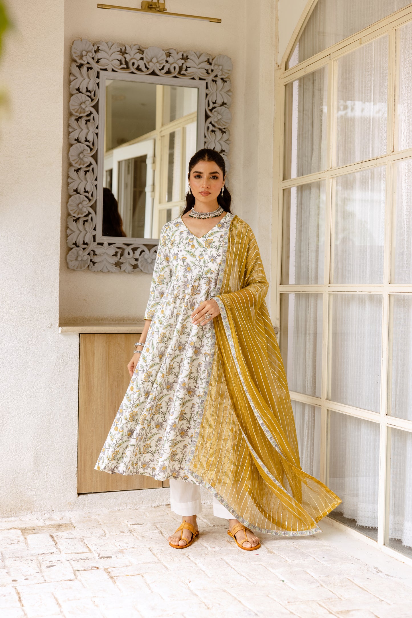 Ivory Saffron Sleeved-Jaal