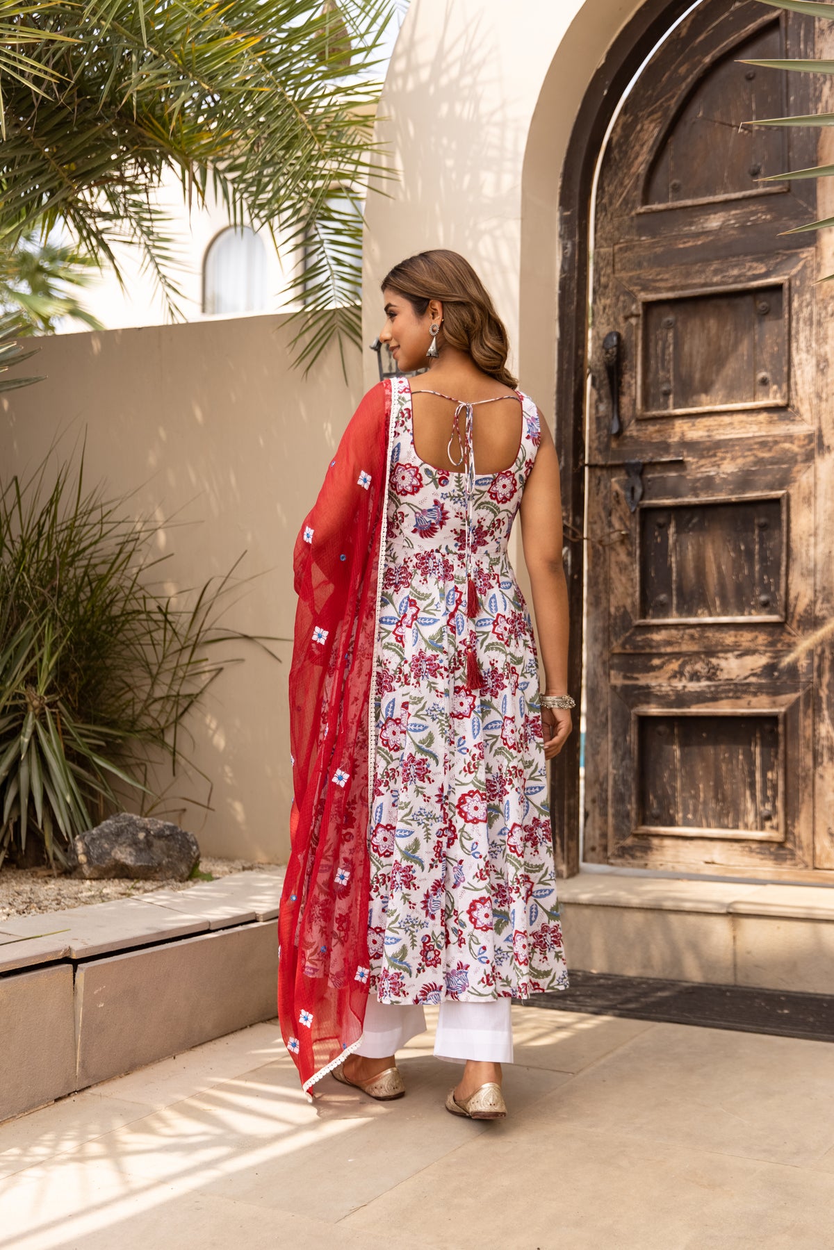 Floral White & Red (Sleeveless)