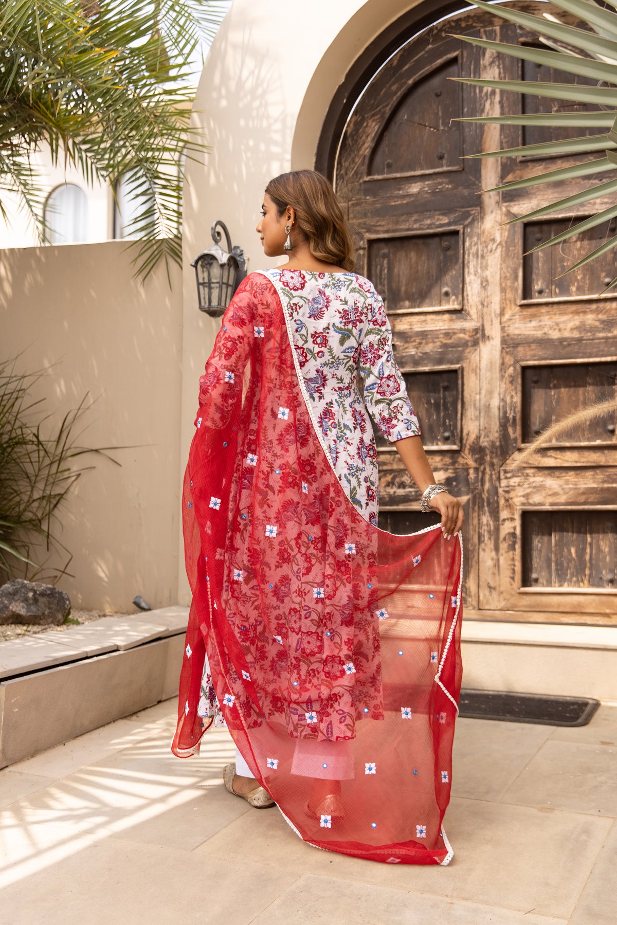 Floral White & Red (Sleeved)