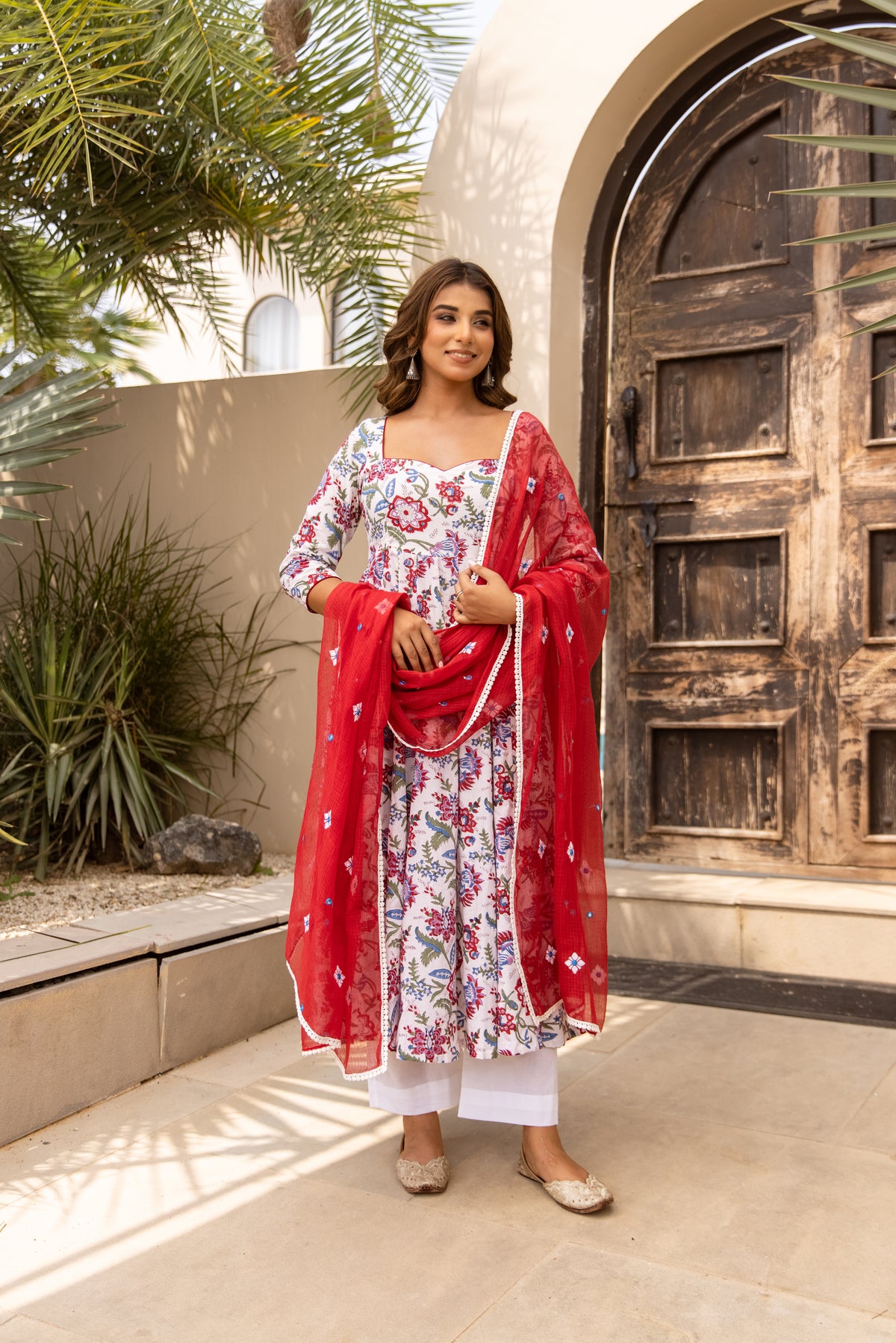 Floral White & Red (Sleeved)