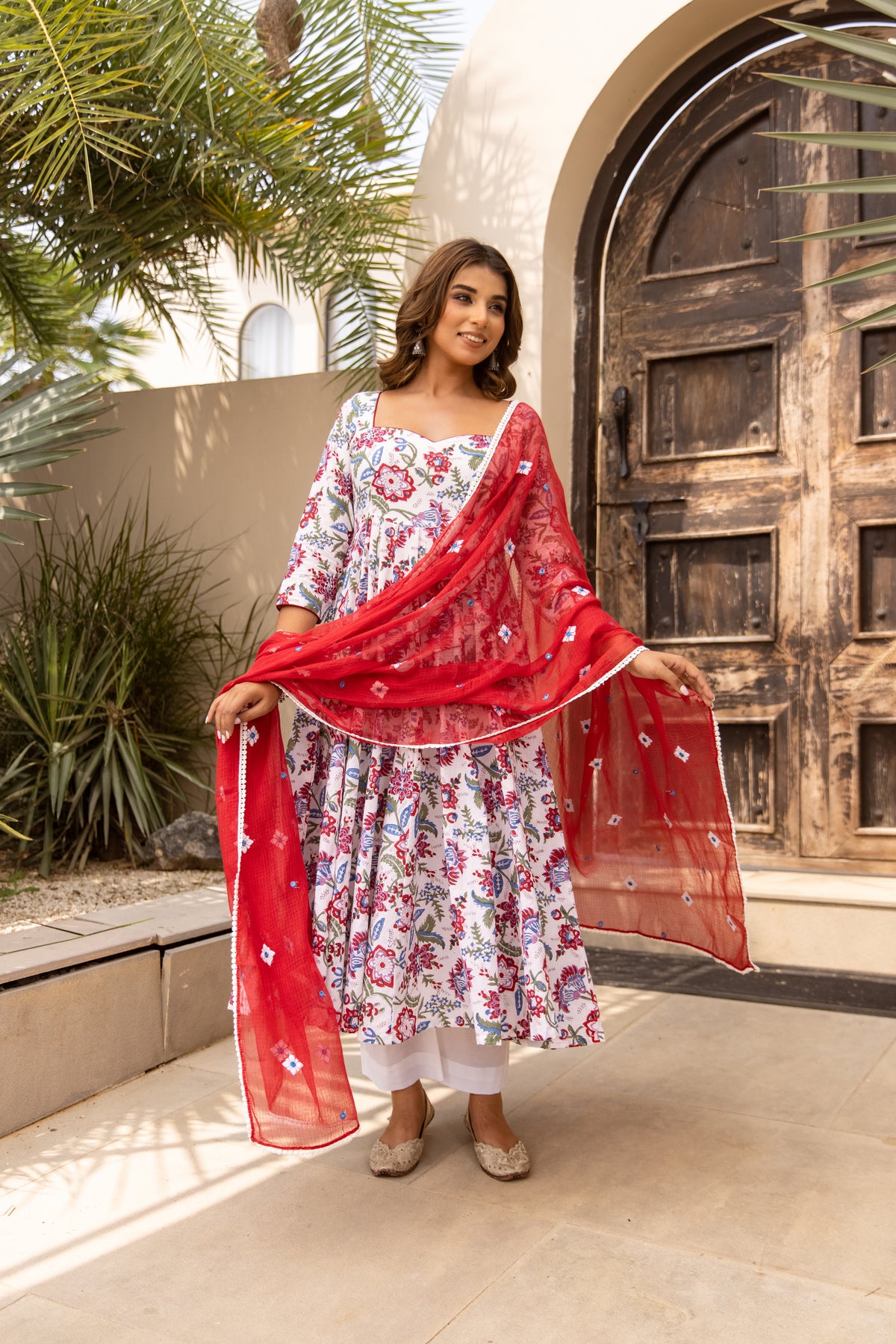 Floral White & Red (Sleeved)