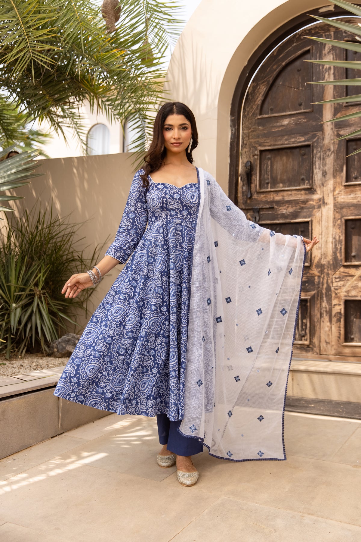 Indigo & White (Sleeved)