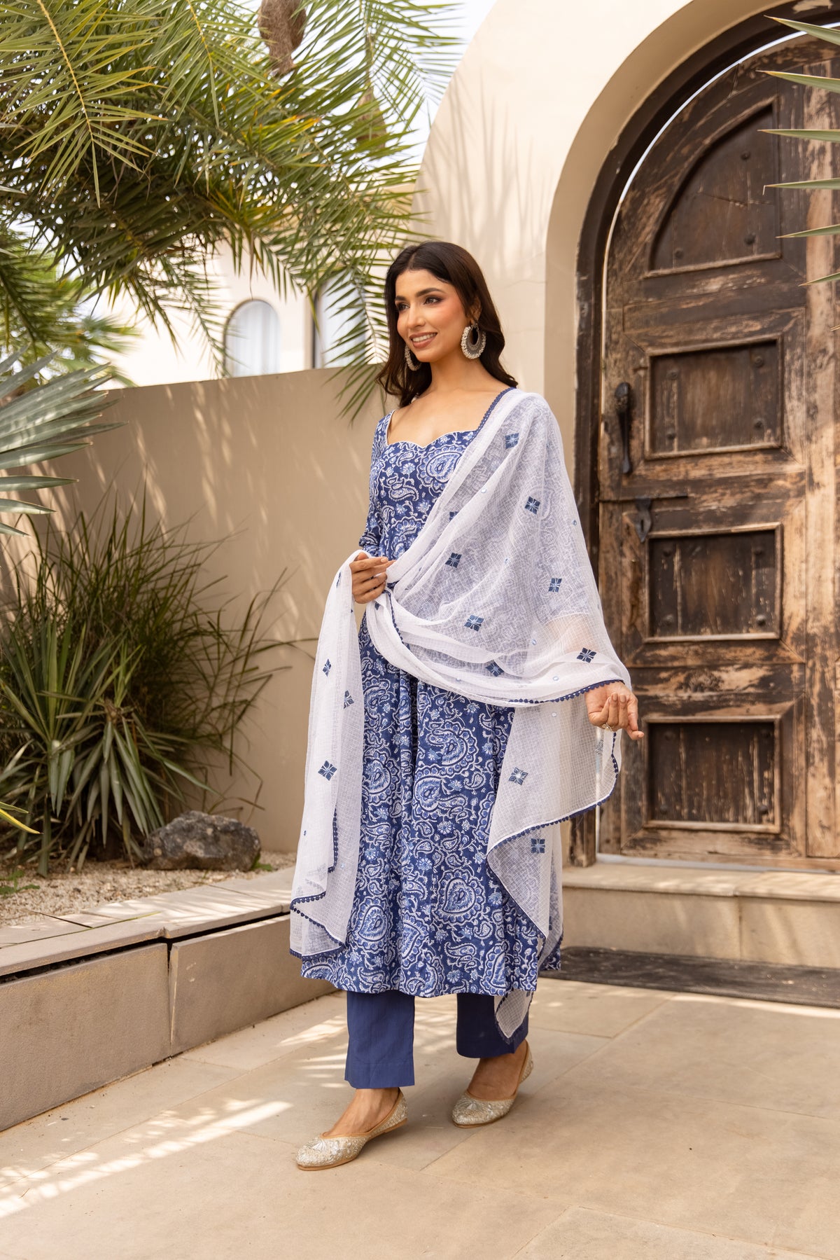 Indigo & White (Sleeved)