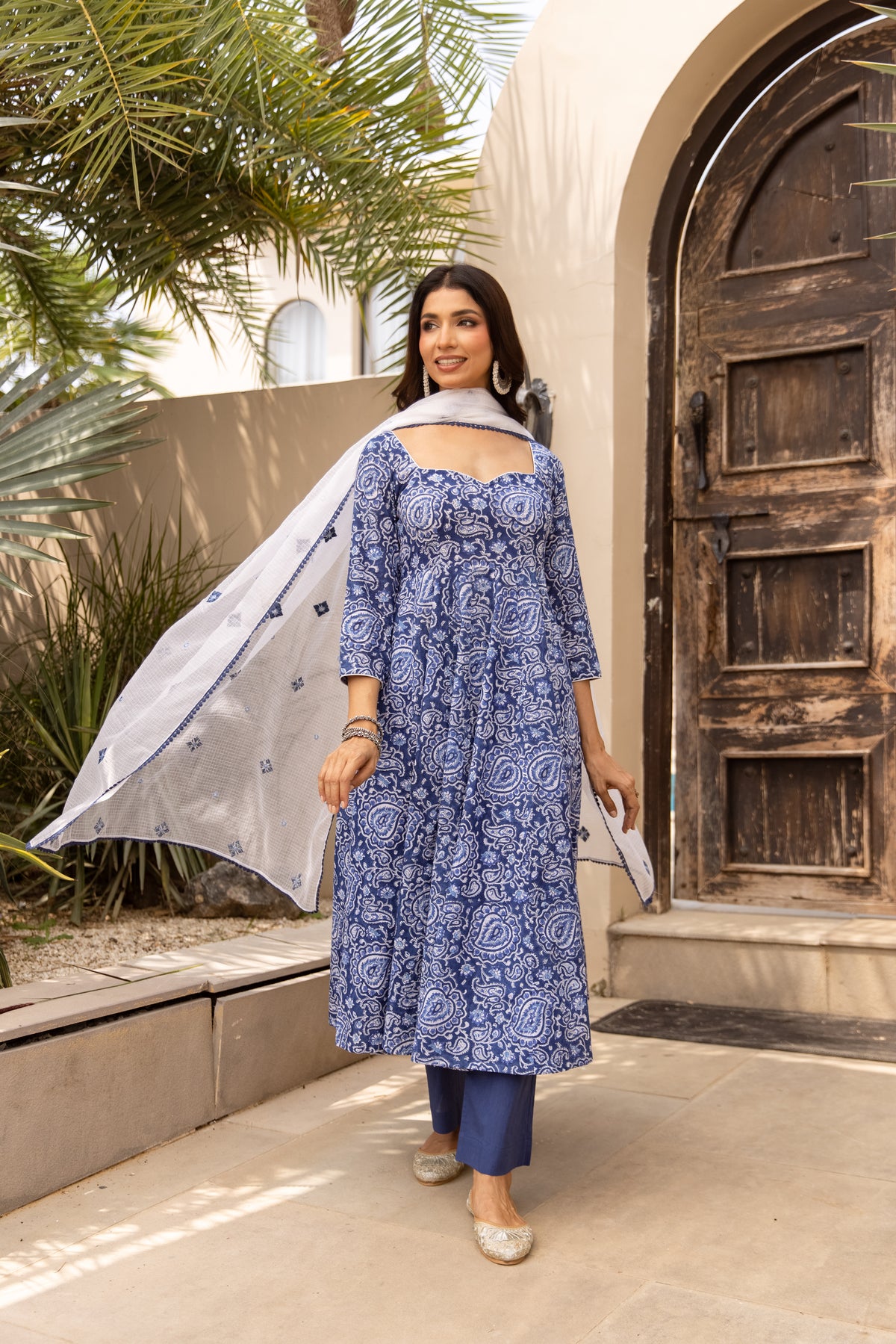 Indigo & White (Sleeved)