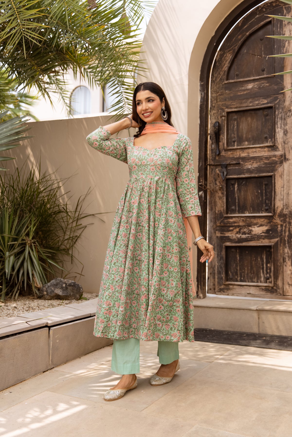 Mint & Coral Pink (Sleeved)