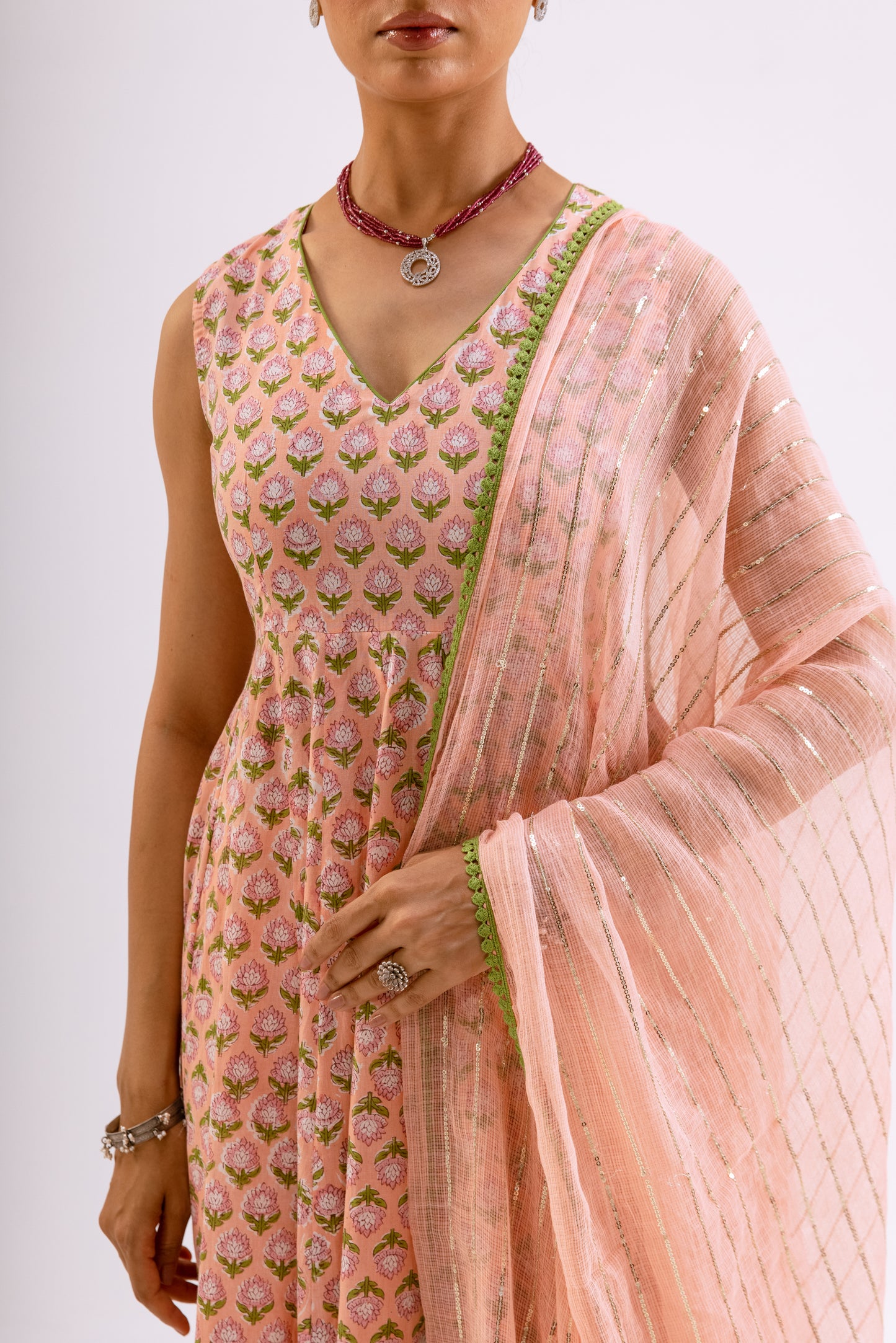 Gulabi Pink Butti - Sleeveless