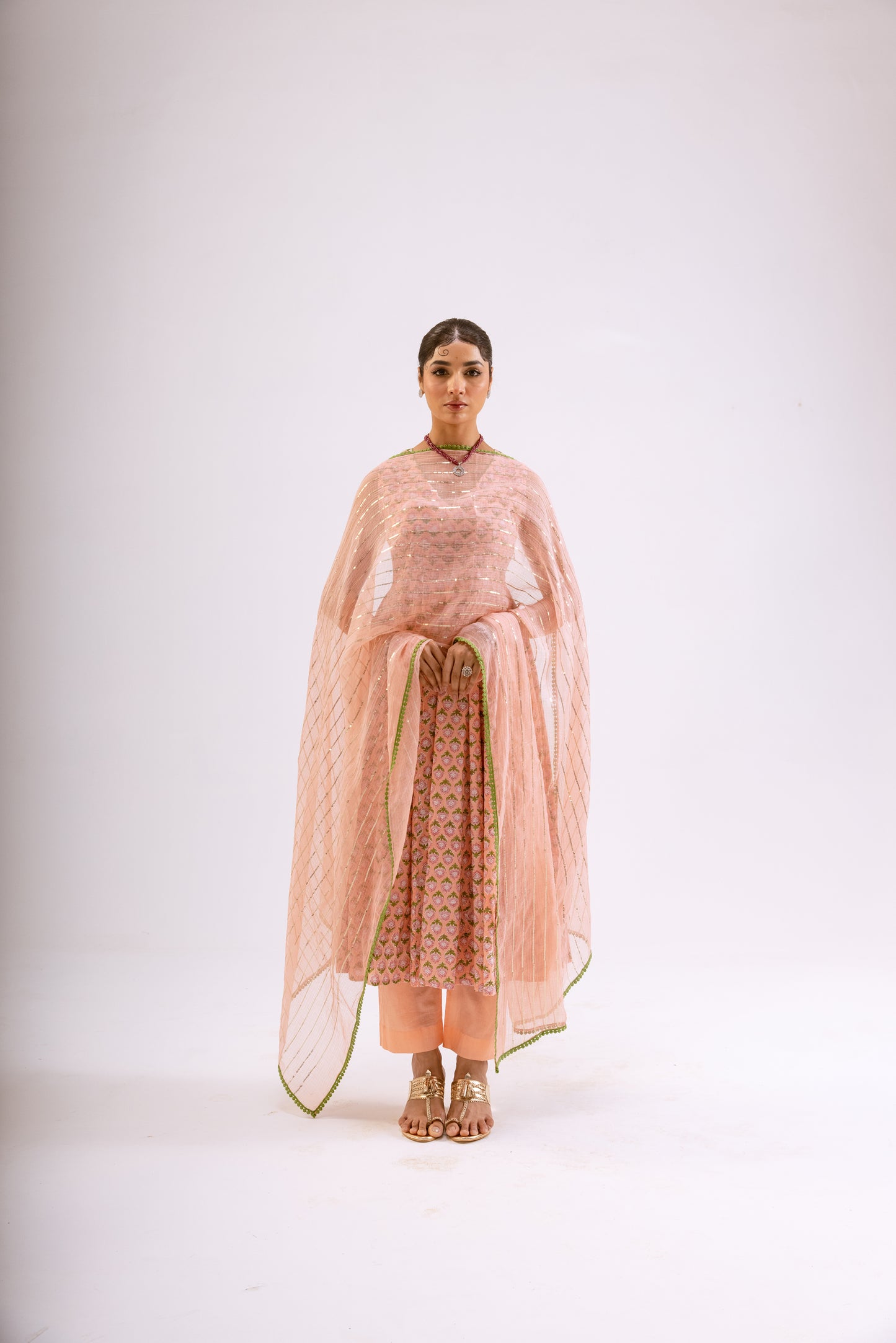 Gulabi Pink Butti - Sleeveless