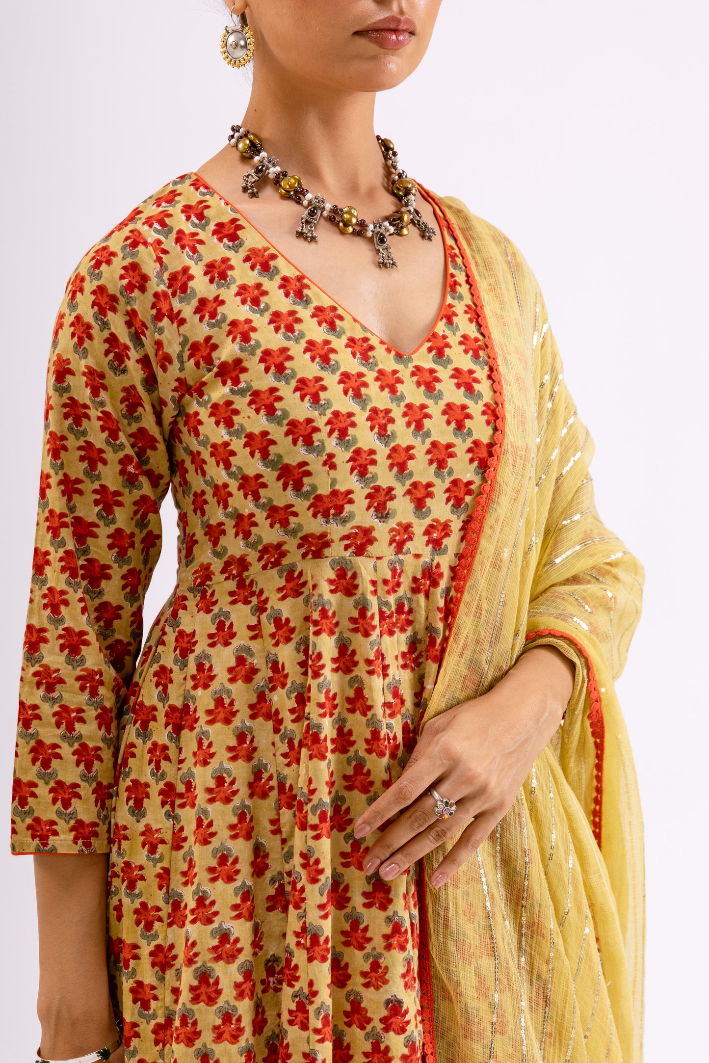 Zari Gold Butti - Sleeved