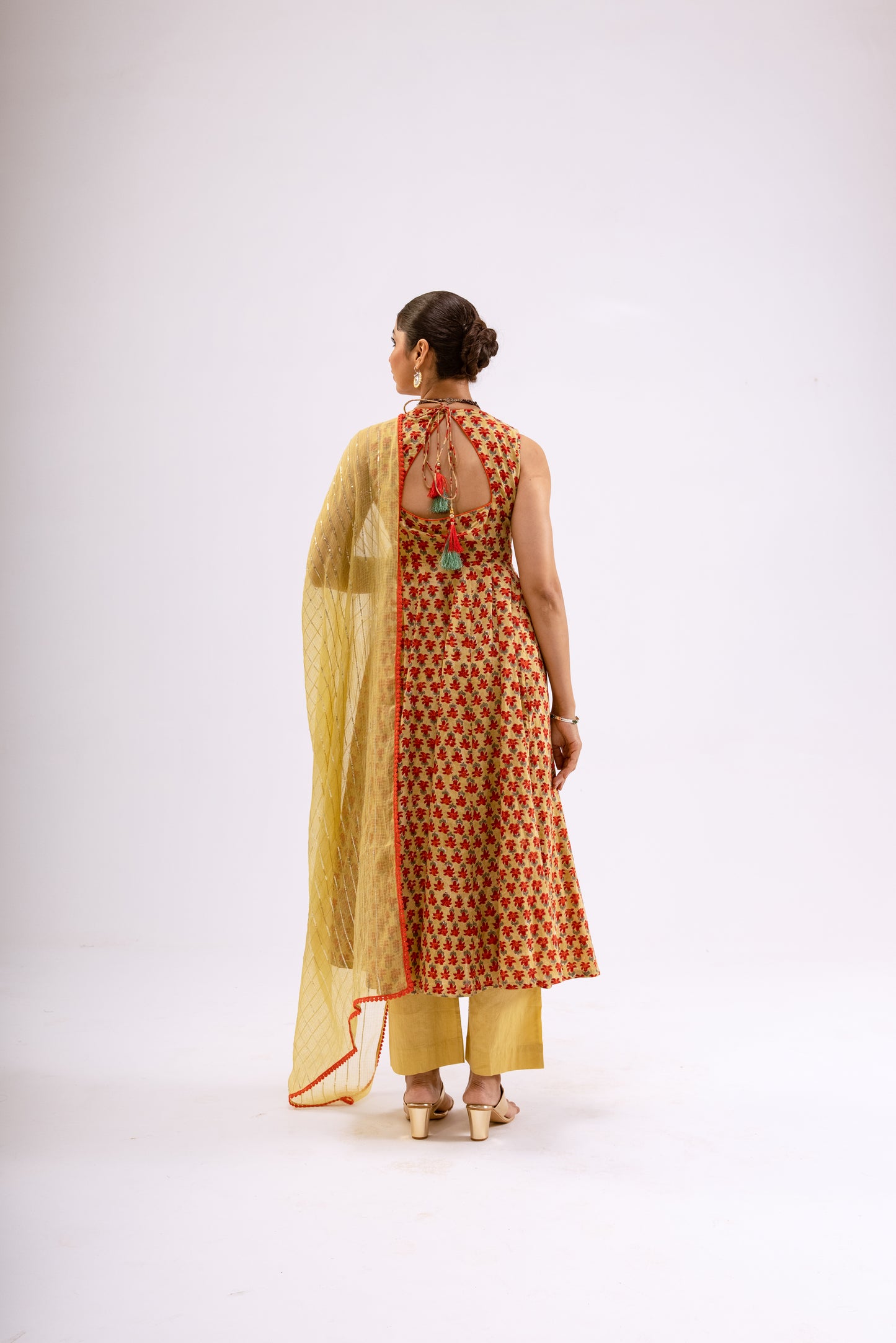 Zari Gold Butti - Sleeveless