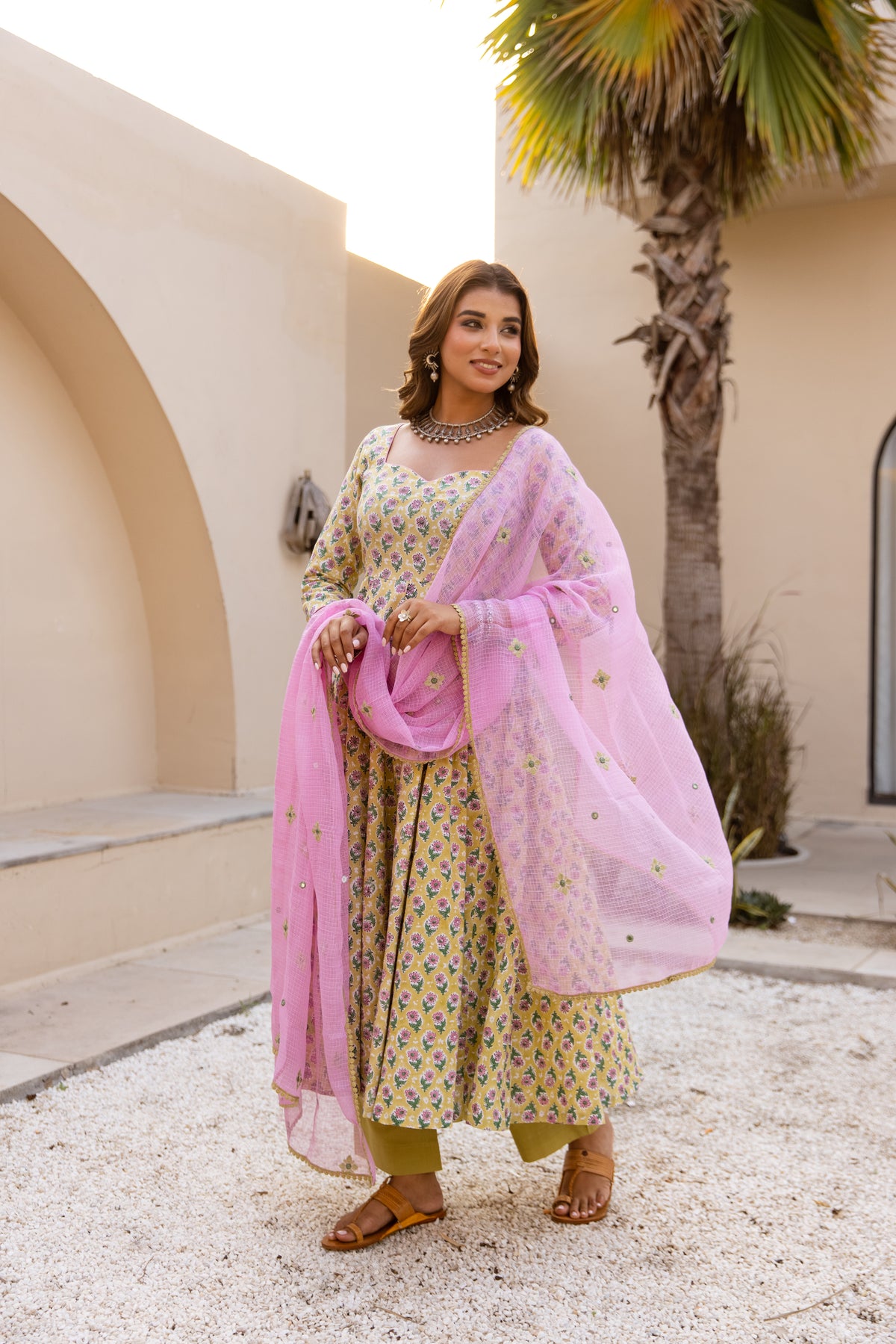 Pista & Lavender (Sleeved)