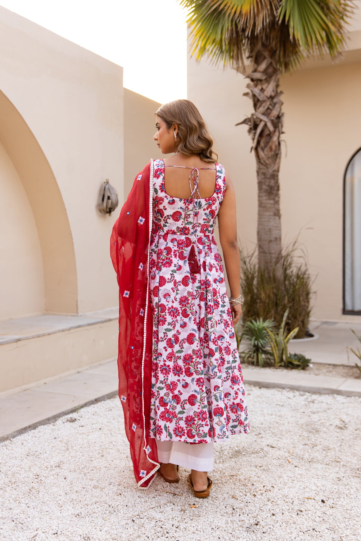 Printed White & Red (Sleeveless)